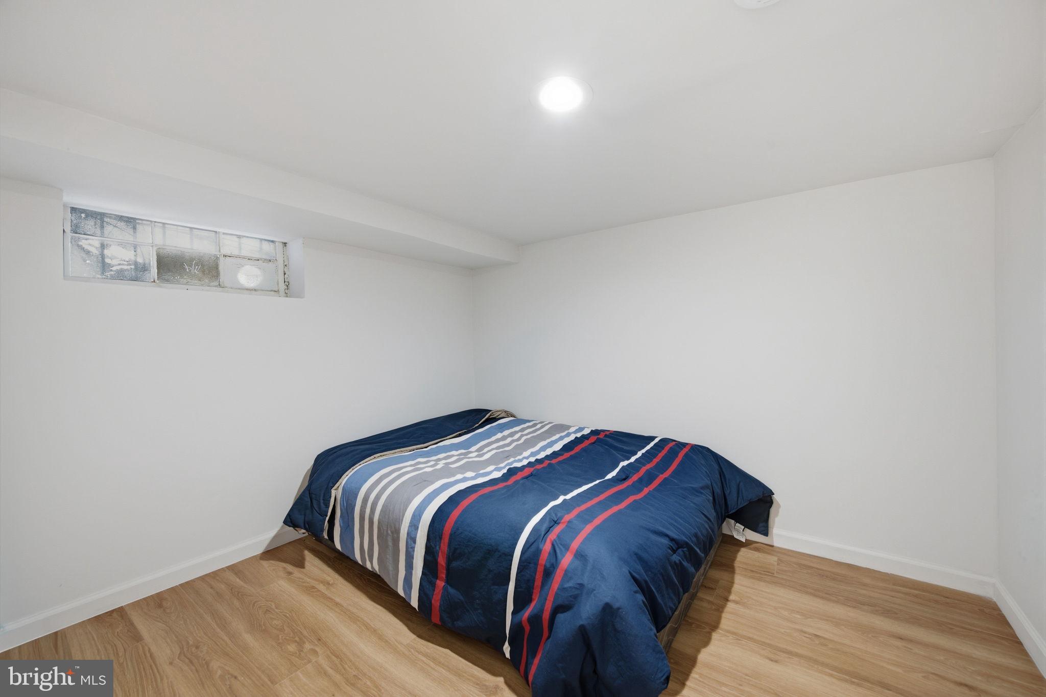 COLMAR MANOR - Residential