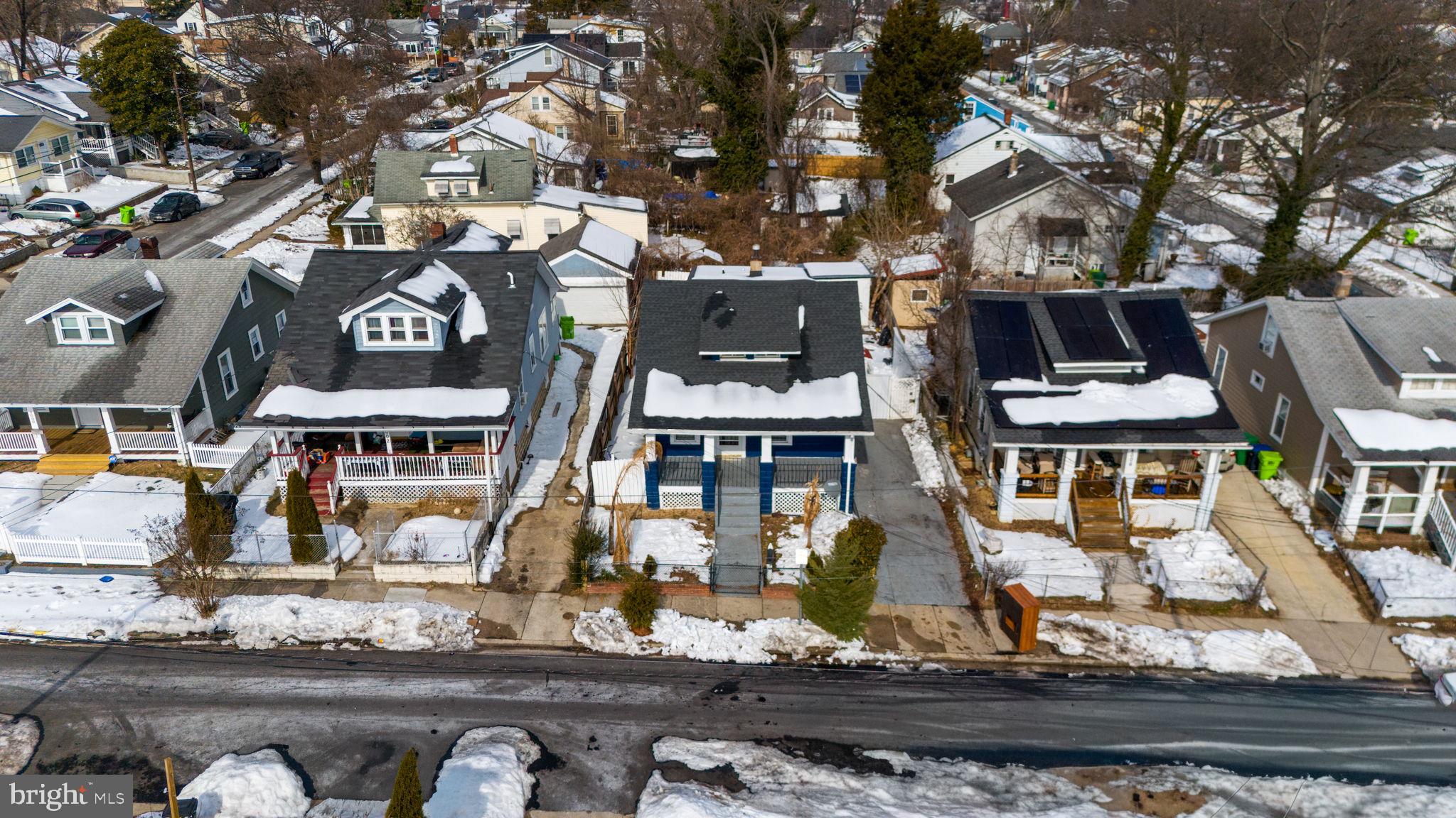 COLMAR MANOR - Residential