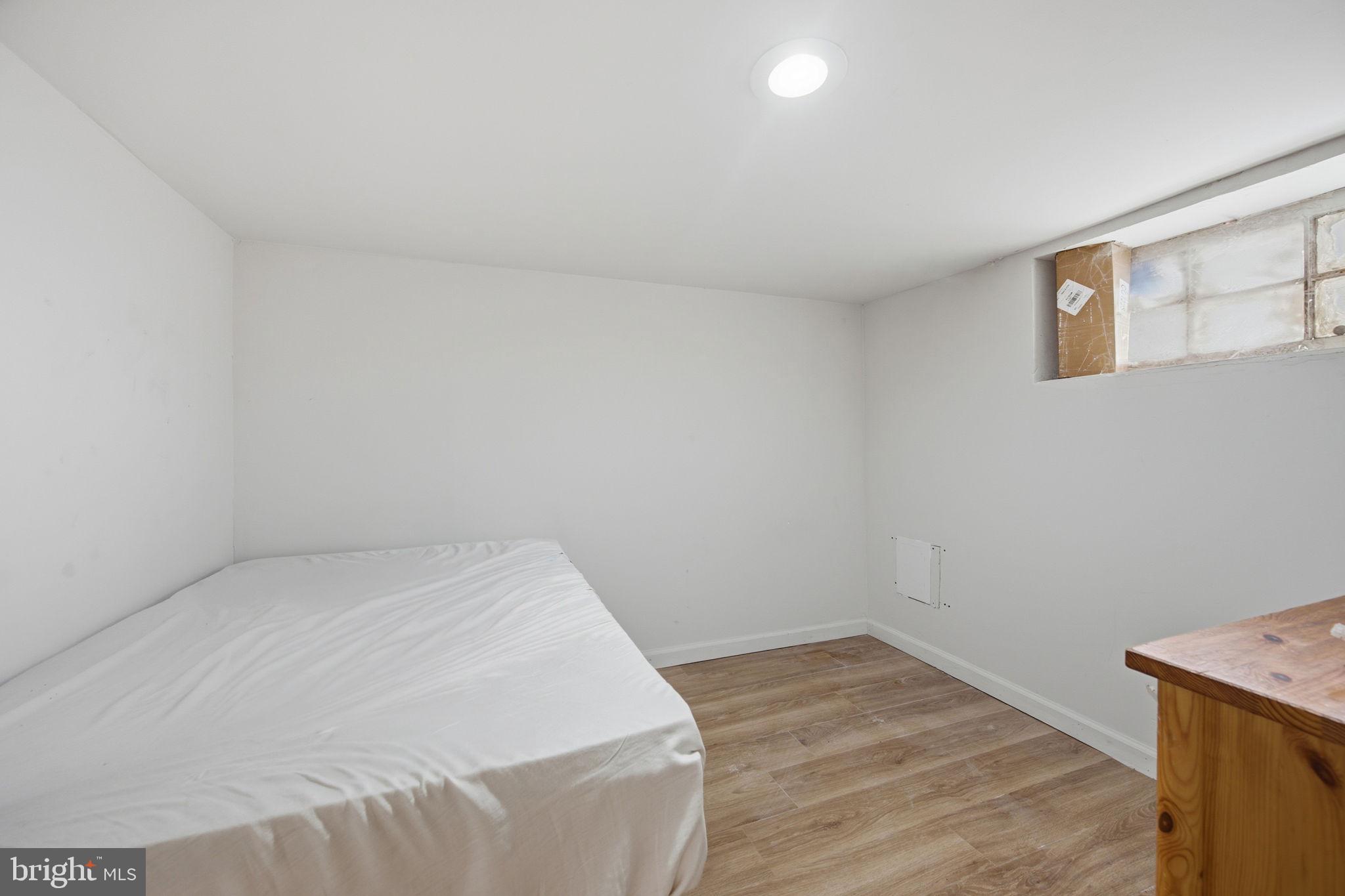 COLMAR MANOR - Residential