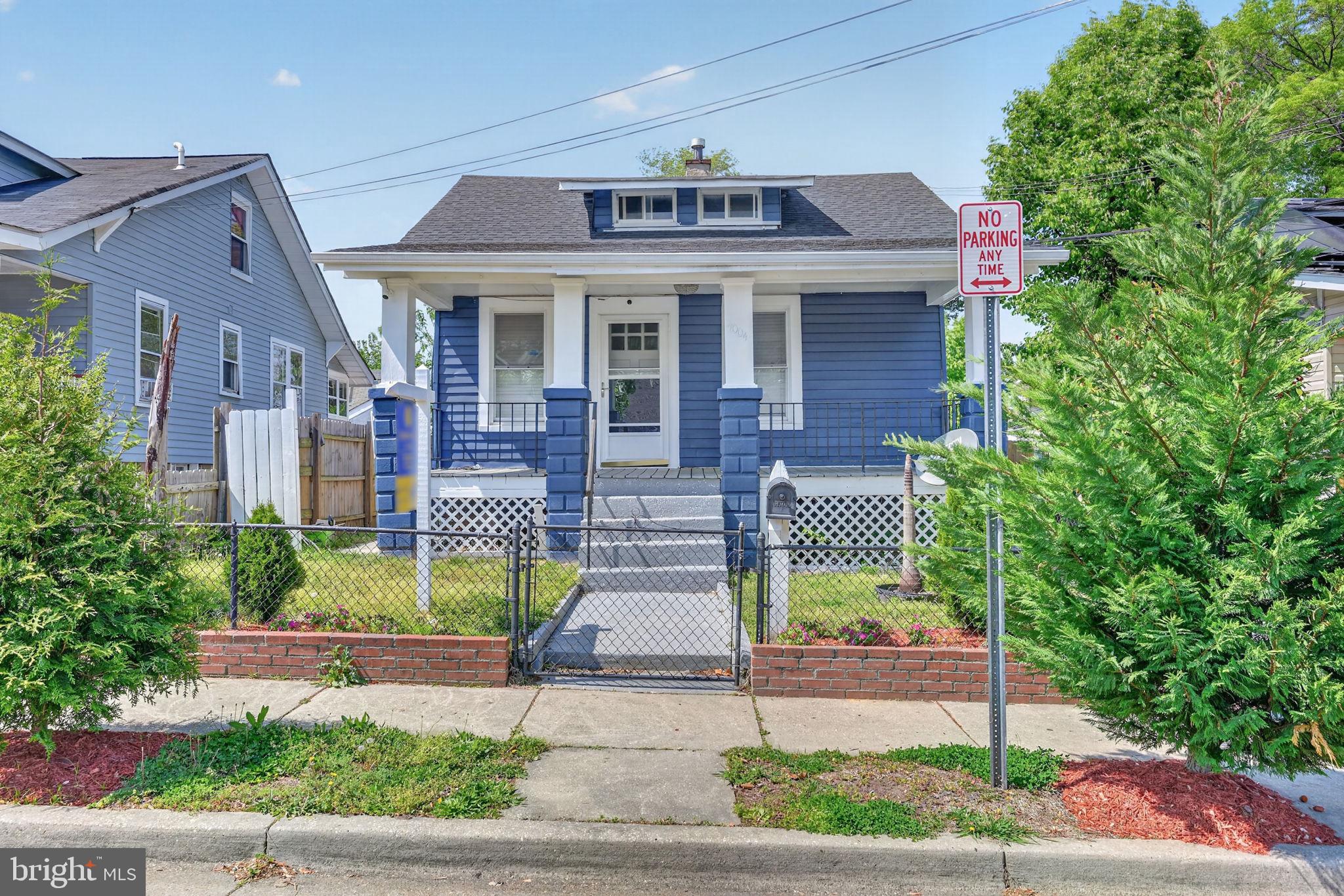 COLMAR MANOR - Residential