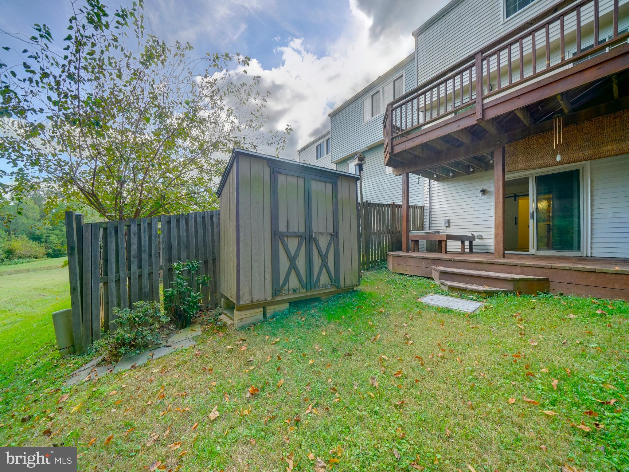 LEISHEAR VILLAGE - Residential