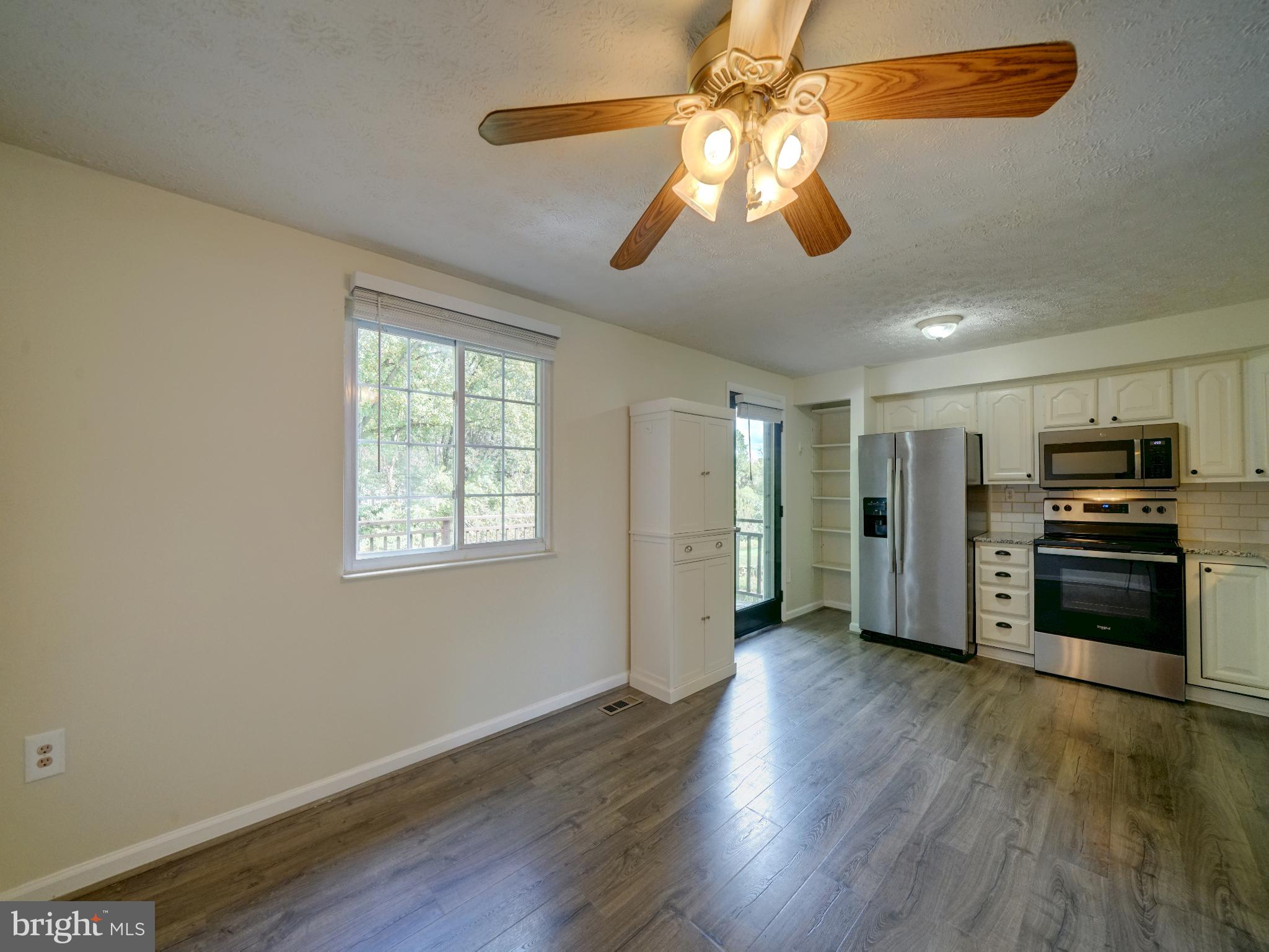 LEISHEAR VILLAGE - Residential