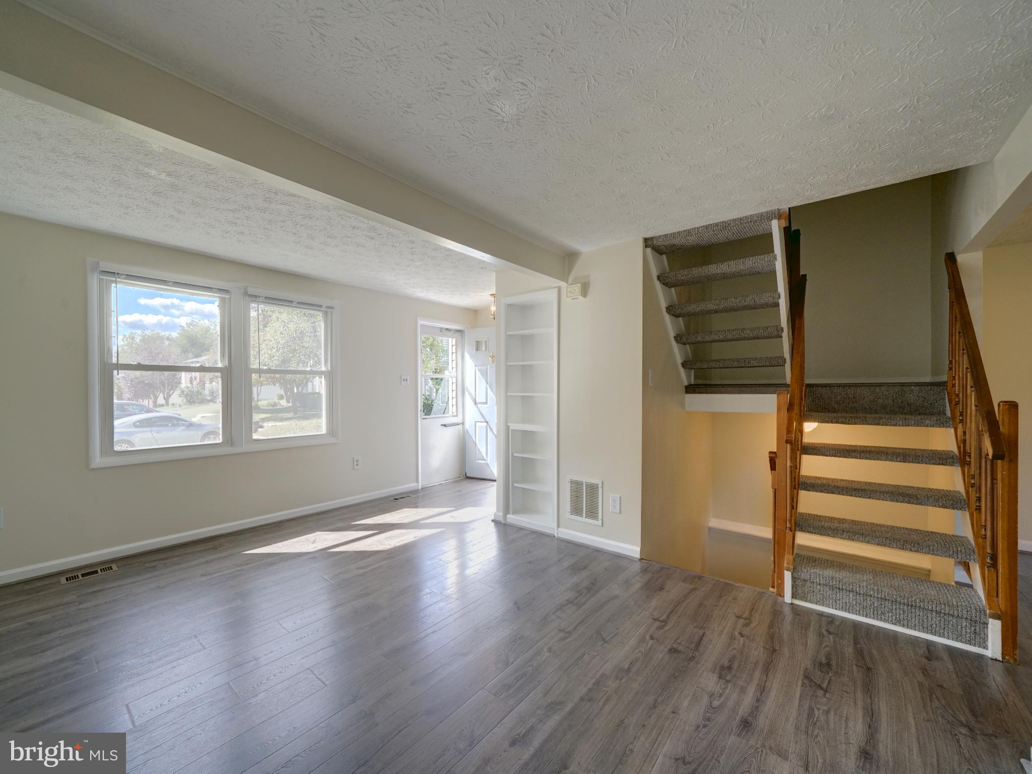 LEISHEAR VILLAGE - Residential