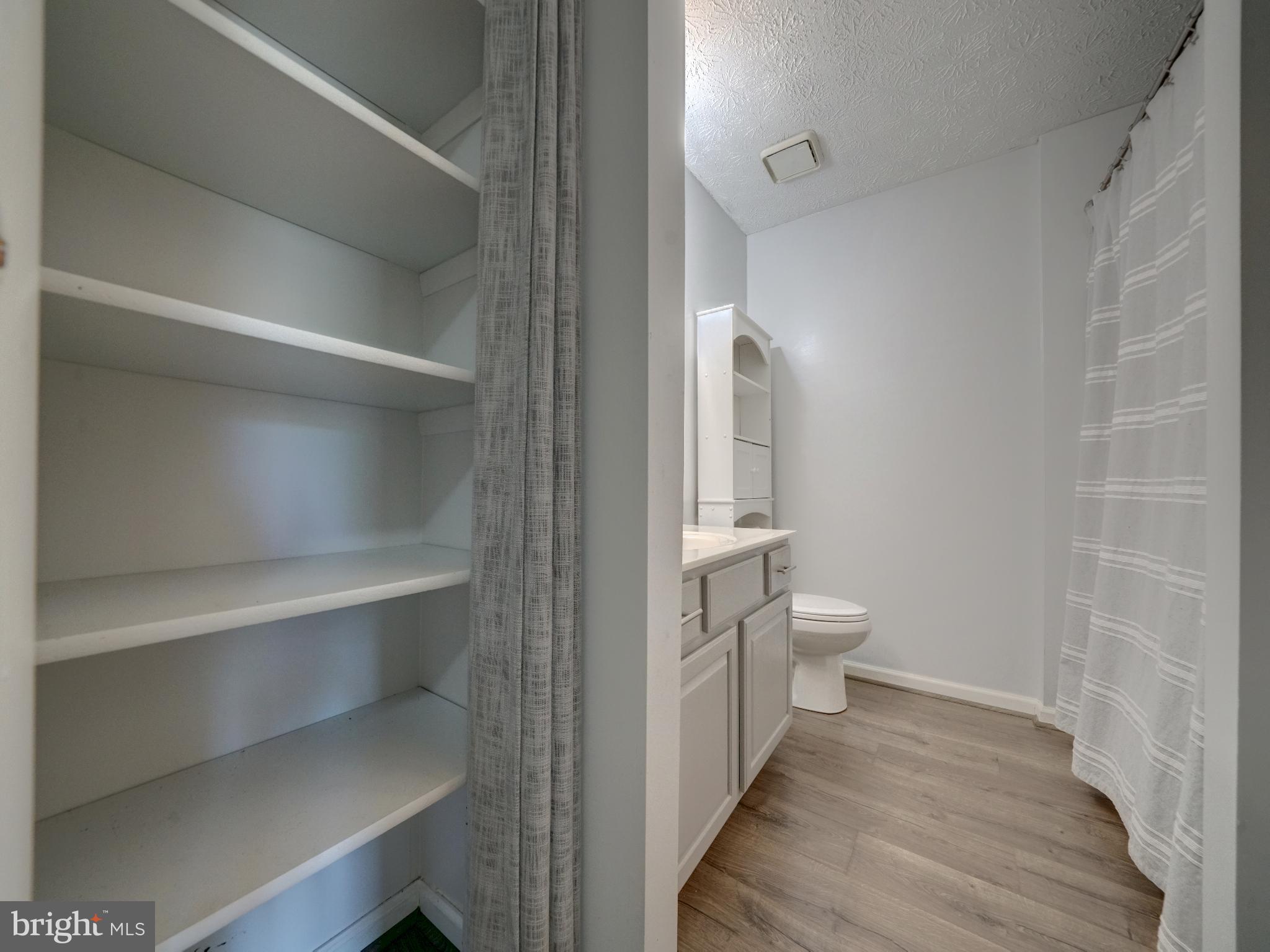 LEISHEAR VILLAGE - Residential