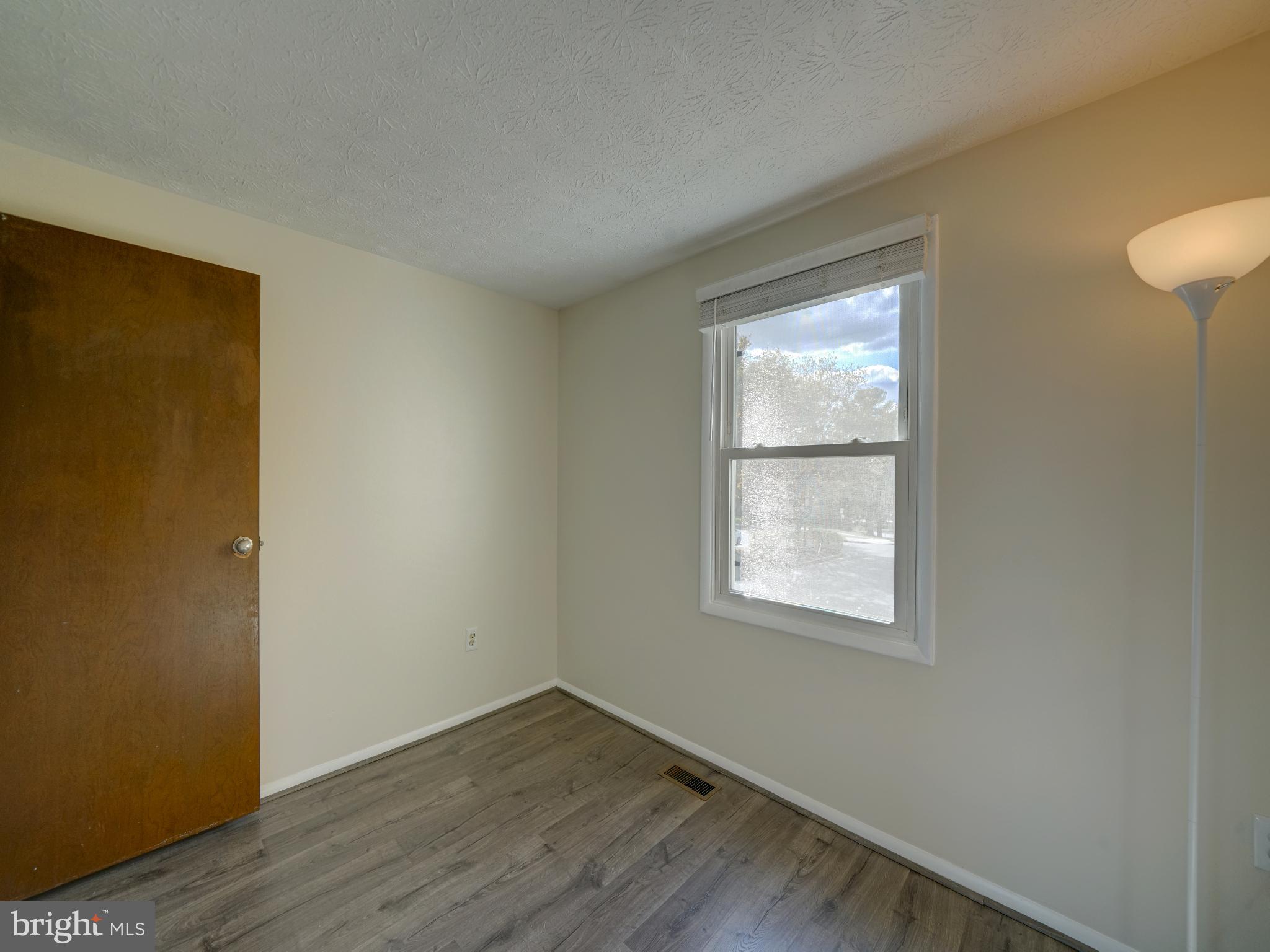 LEISHEAR VILLAGE - Residential