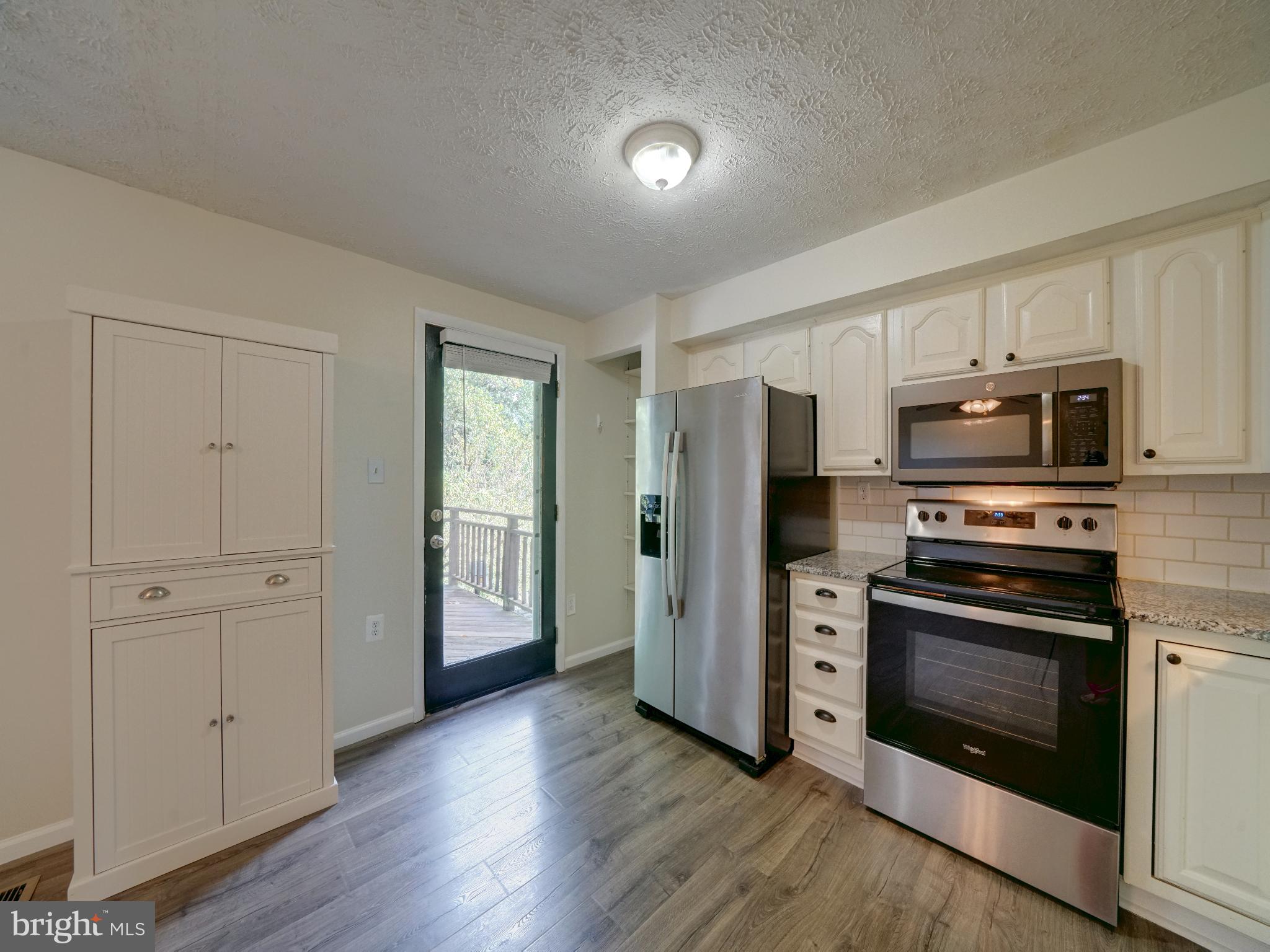 LEISHEAR VILLAGE - Residential