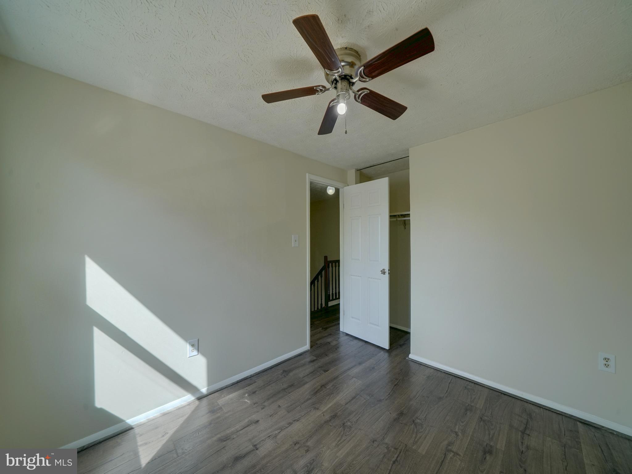 LEISHEAR VILLAGE - Residential