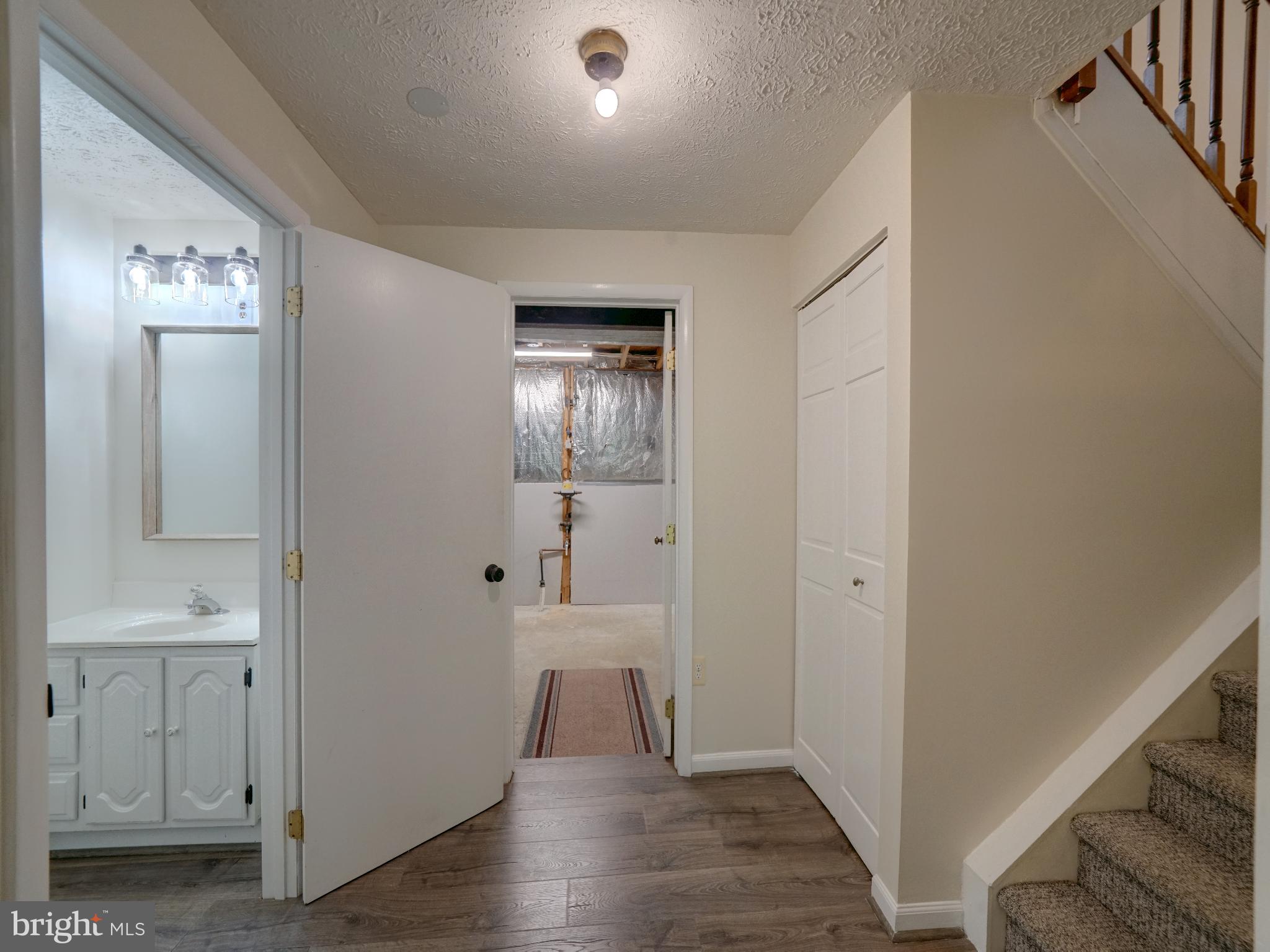 LEISHEAR VILLAGE - Residential