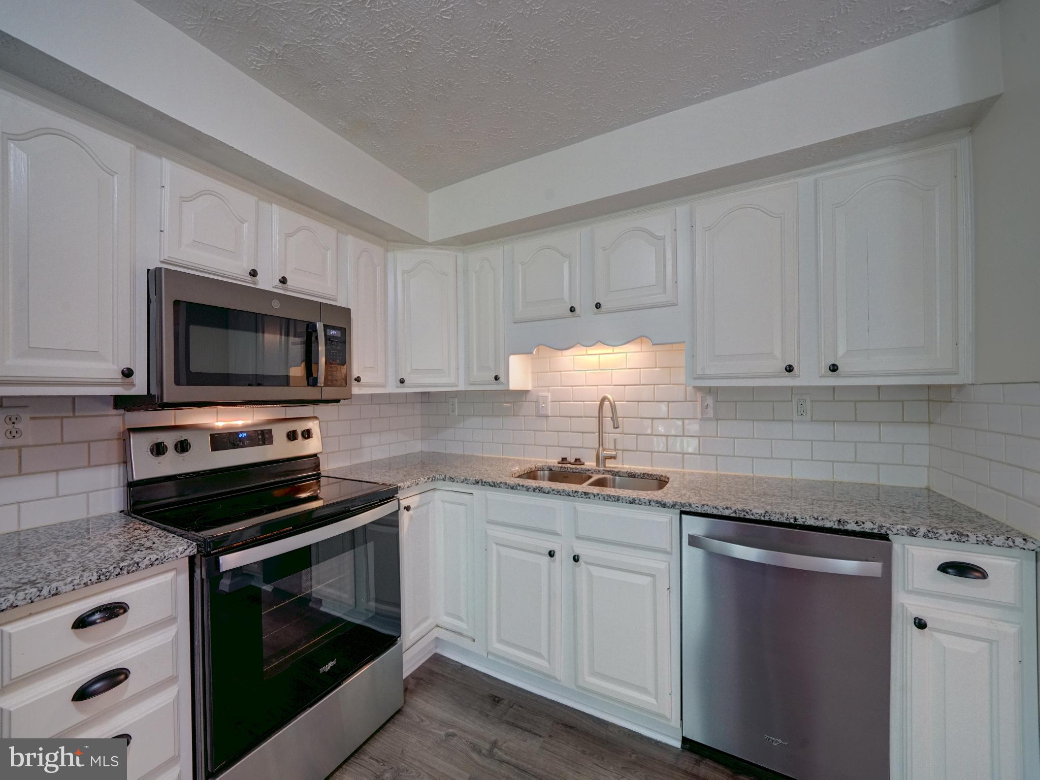 LEISHEAR VILLAGE - Residential