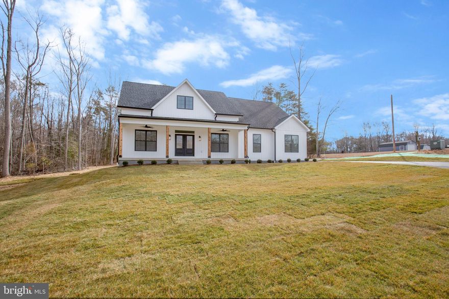 Absolutely Gorgeous custom built home!!