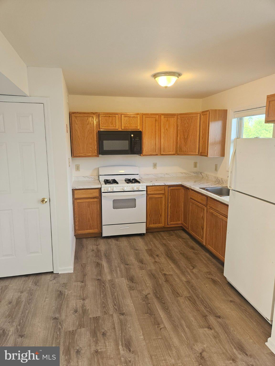 2539 SANIBEL COURT