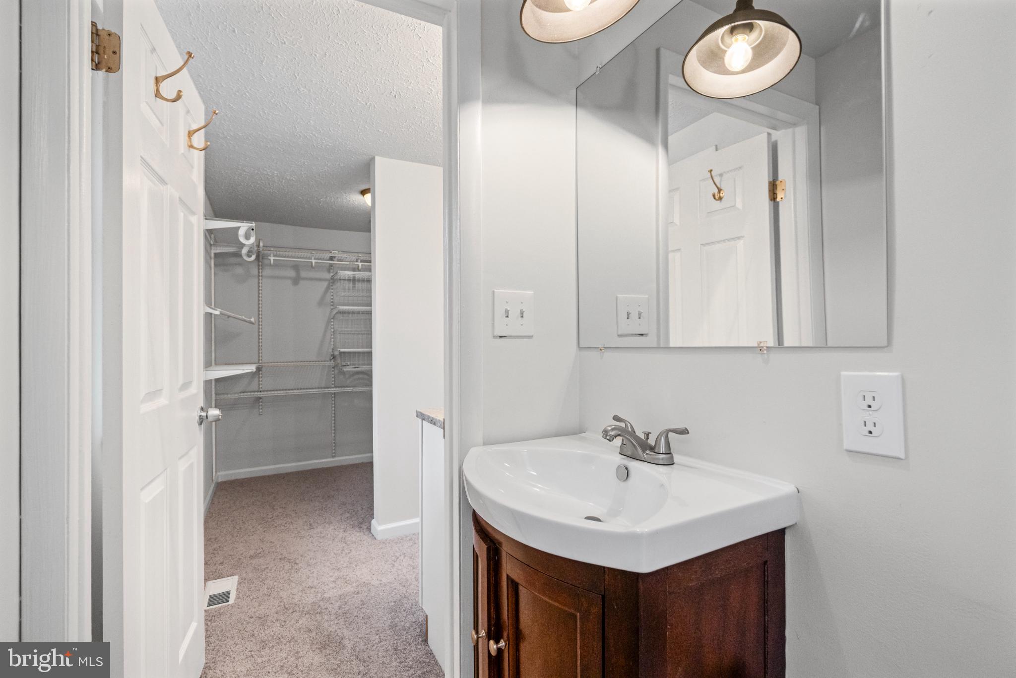 JARRETTSWOOD - Residential