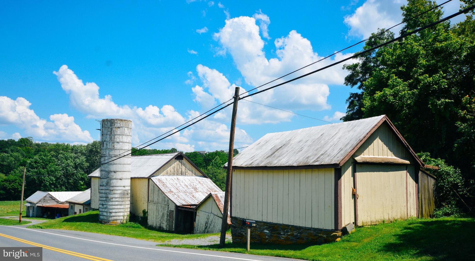 MIDDLETOWN - Residential