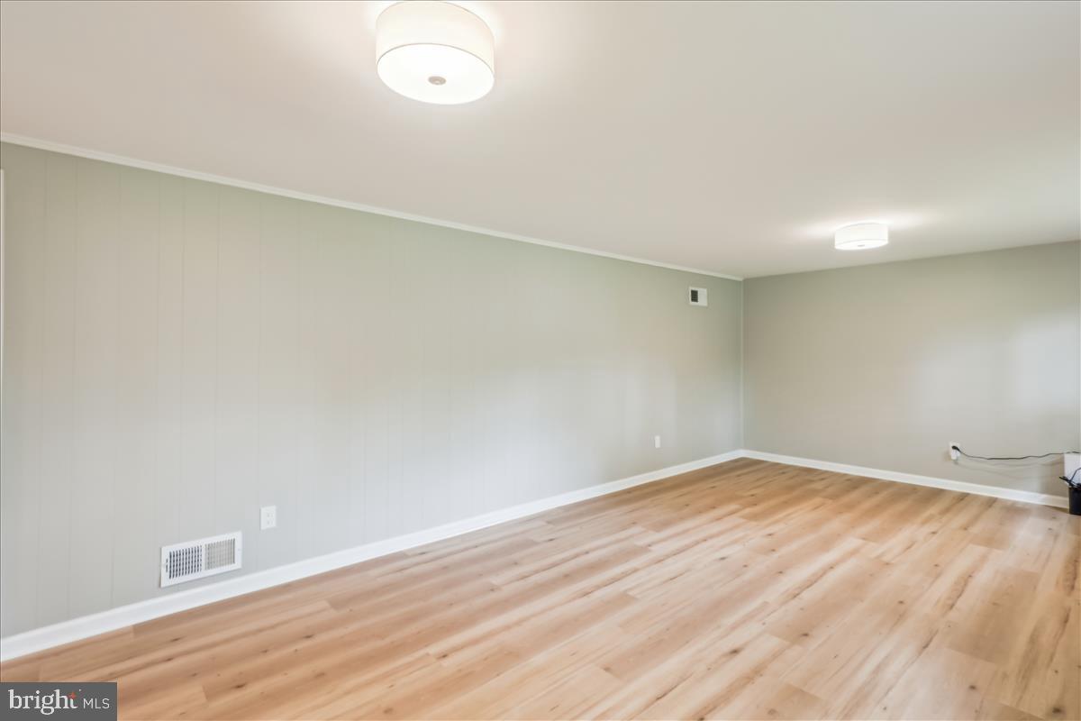 WESTVIEW HILLS - Residential