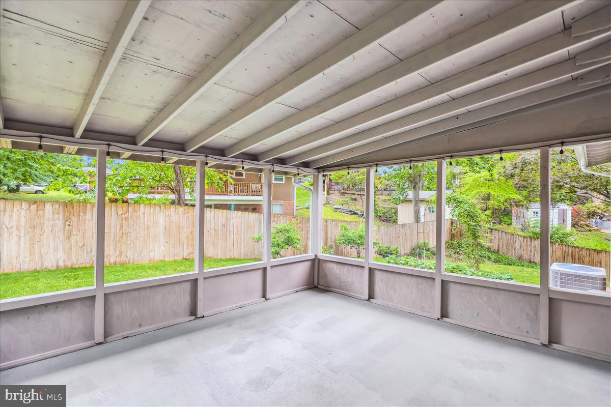 WESTVIEW HILLS - Residential