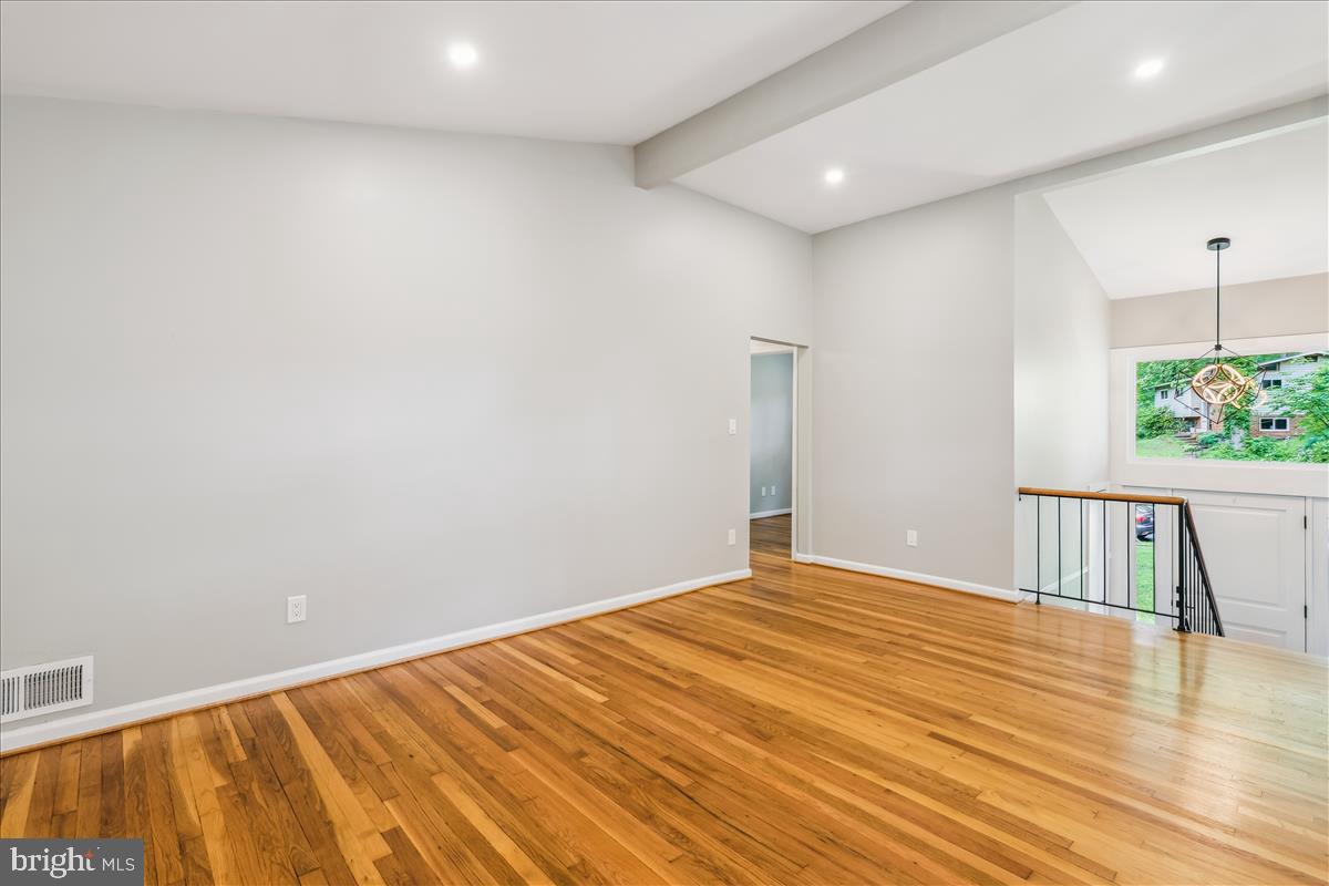 WESTVIEW HILLS - Residential