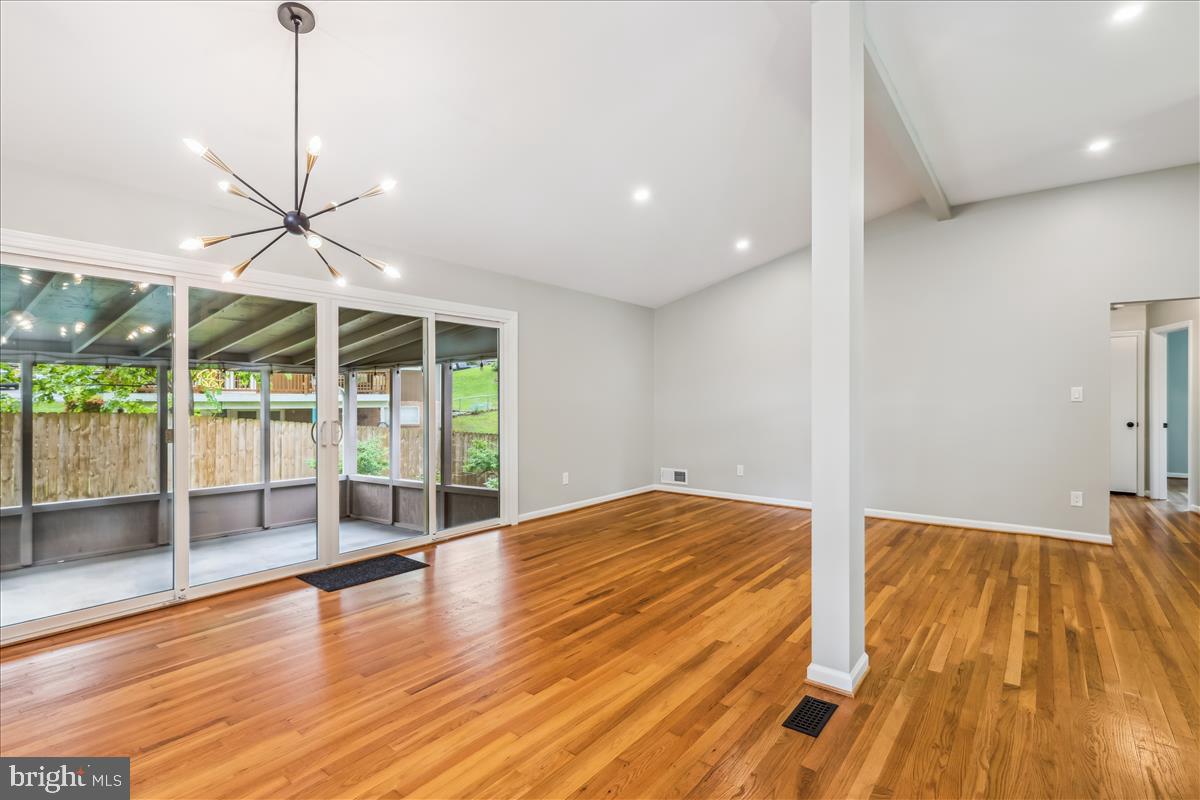 WESTVIEW HILLS - Residential