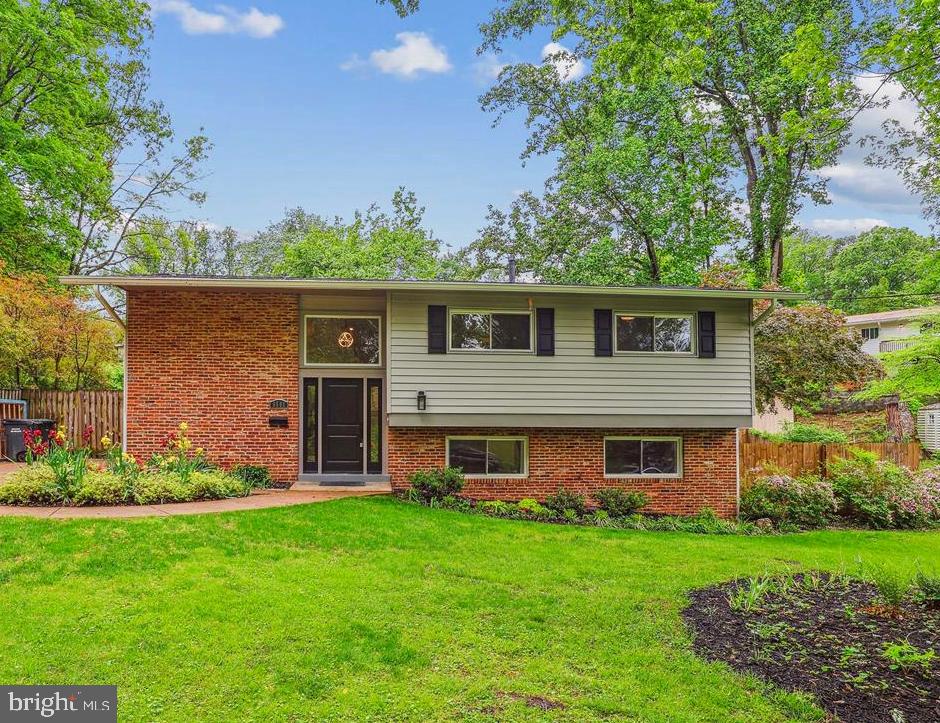 WESTVIEW HILLS - Residential