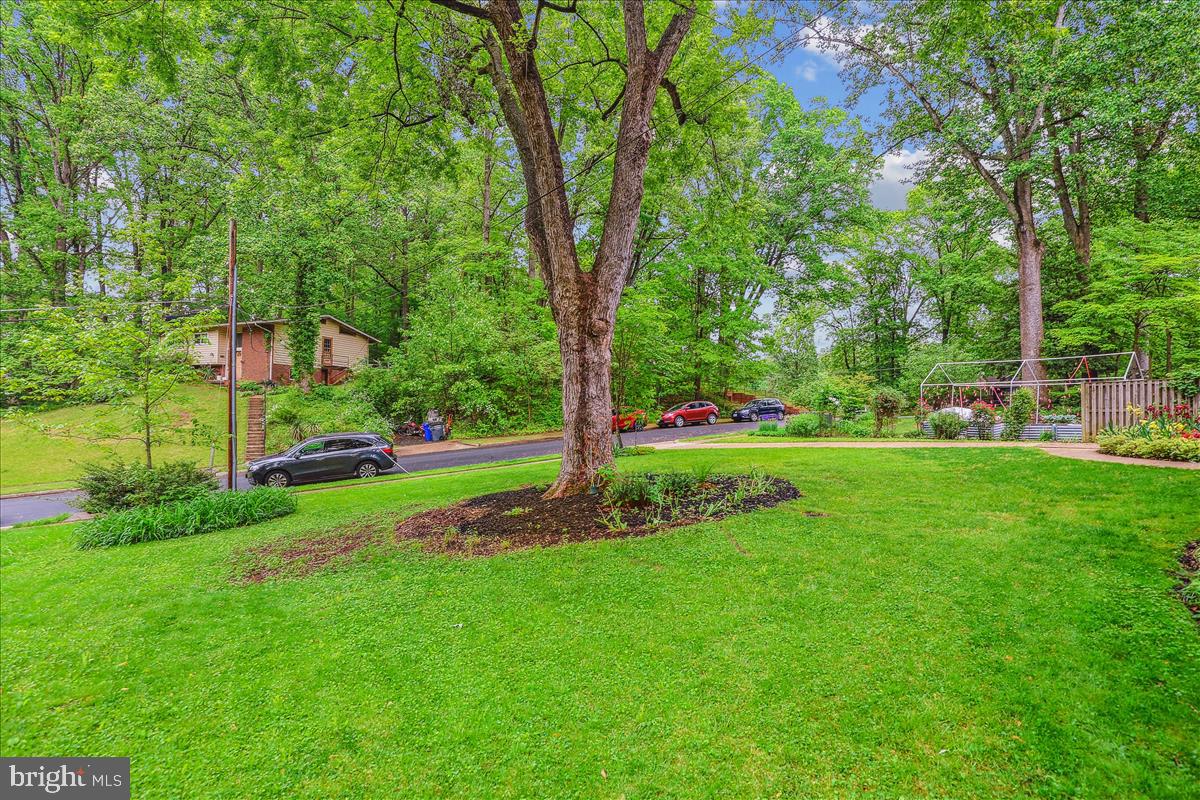 WESTVIEW HILLS - Residential