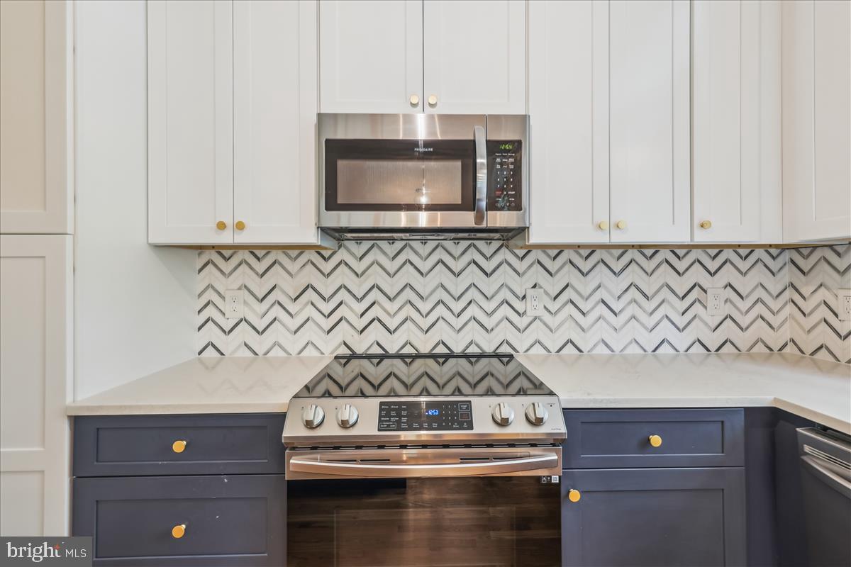 WESTVIEW HILLS - Residential