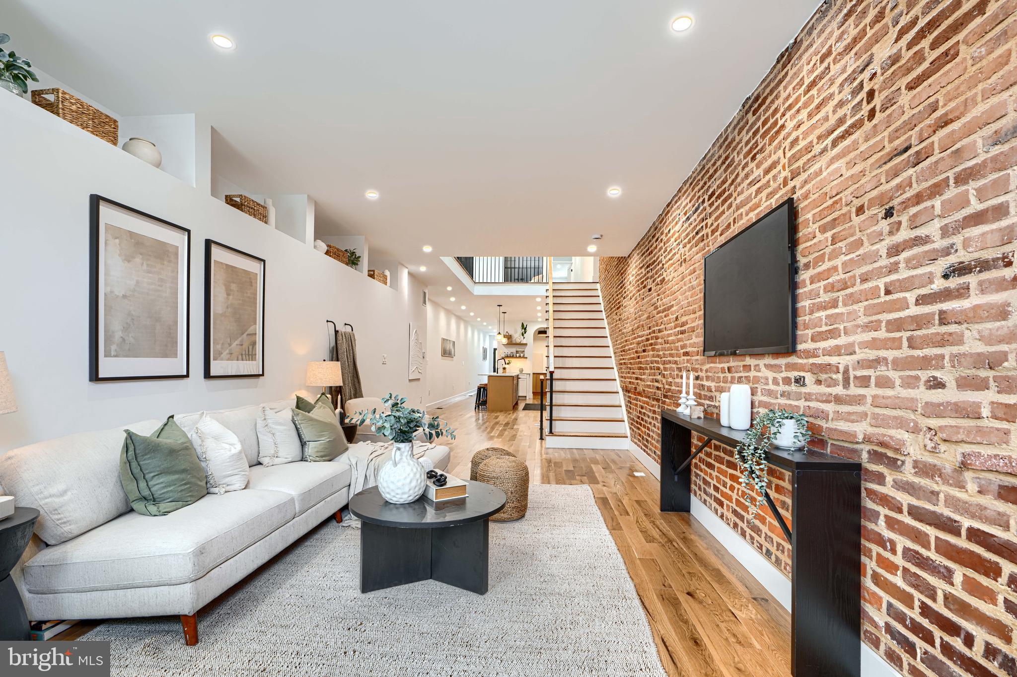 3236 FOSTER AVENUE
