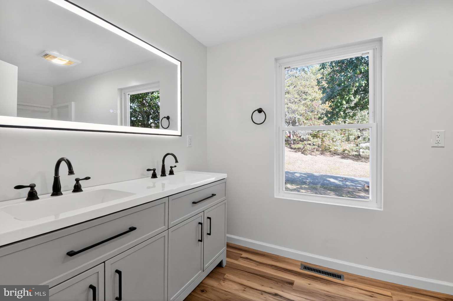 EVERGREEN PARK - Residential