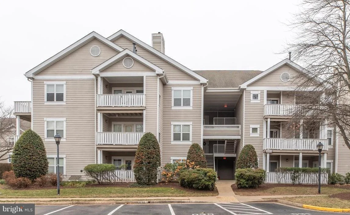 14301 Grape Holly Grv Grv Unit 14, Centreville, VA, 20121