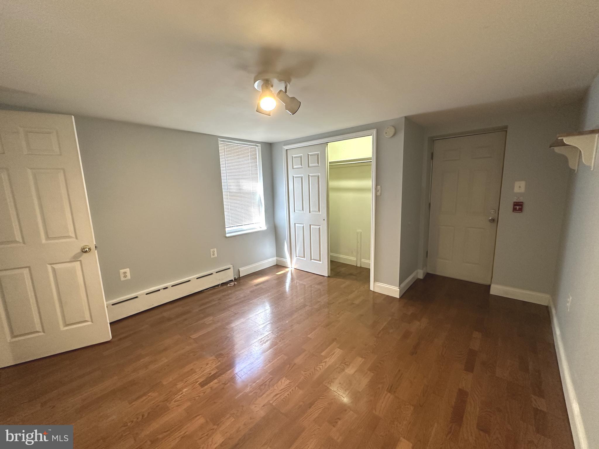 QUEEN VILLAGE - Residential Lease
