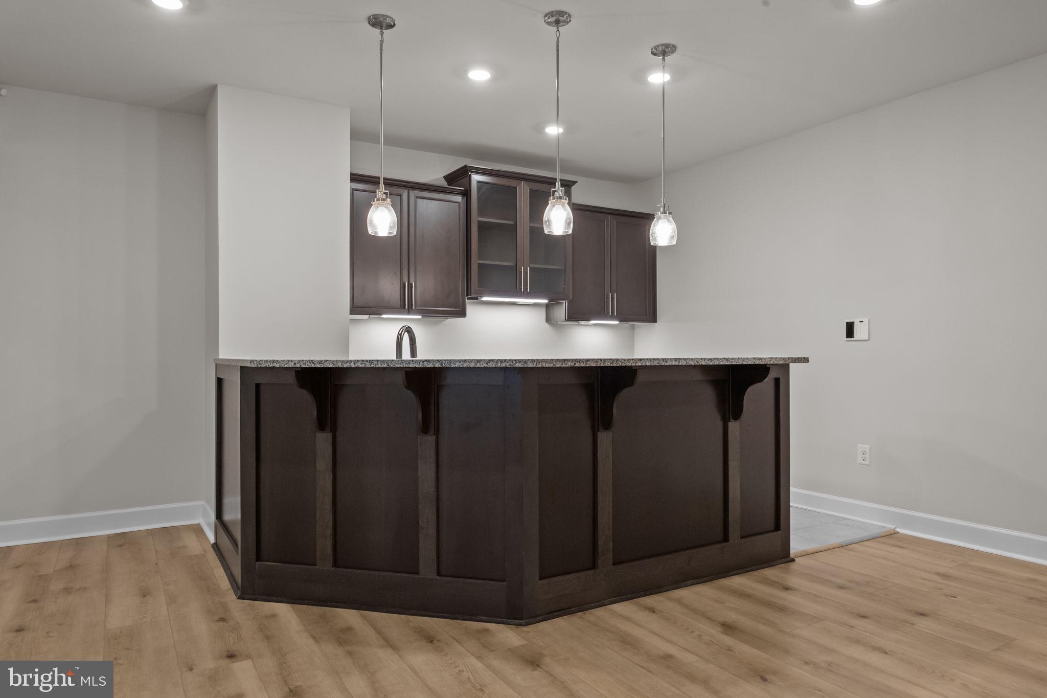 MAYFIELD - Residential