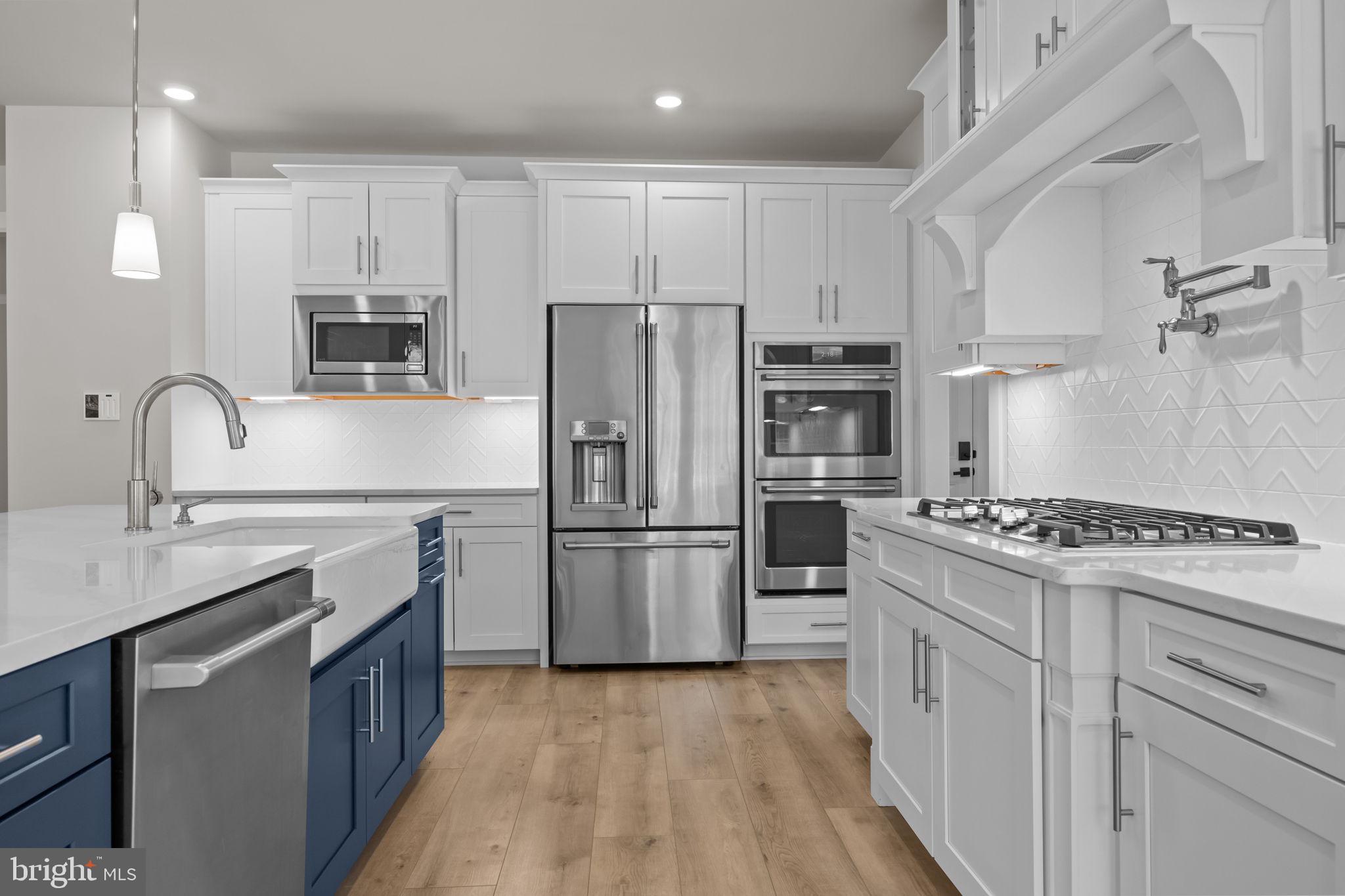 MAYFIELD - Residential