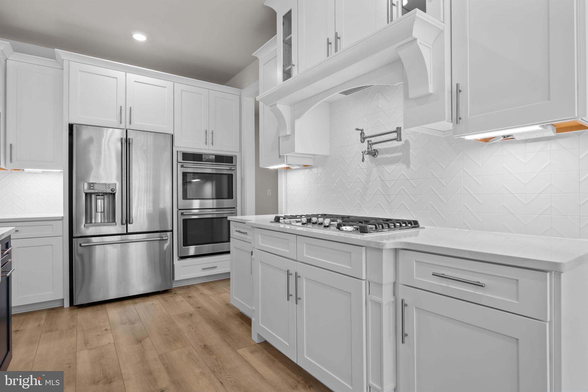 MAYFIELD - Residential