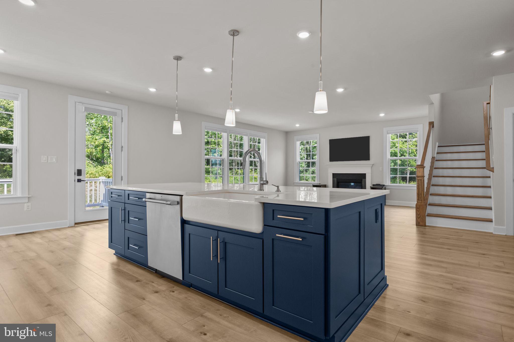 MAYFIELD - Residential