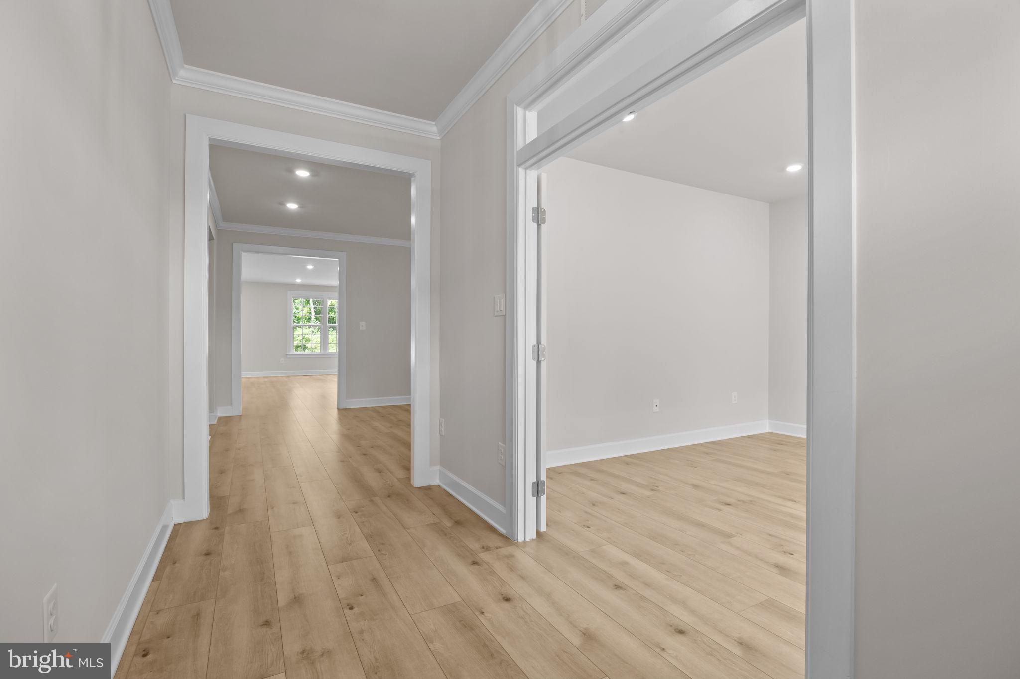 MAYFIELD - Residential