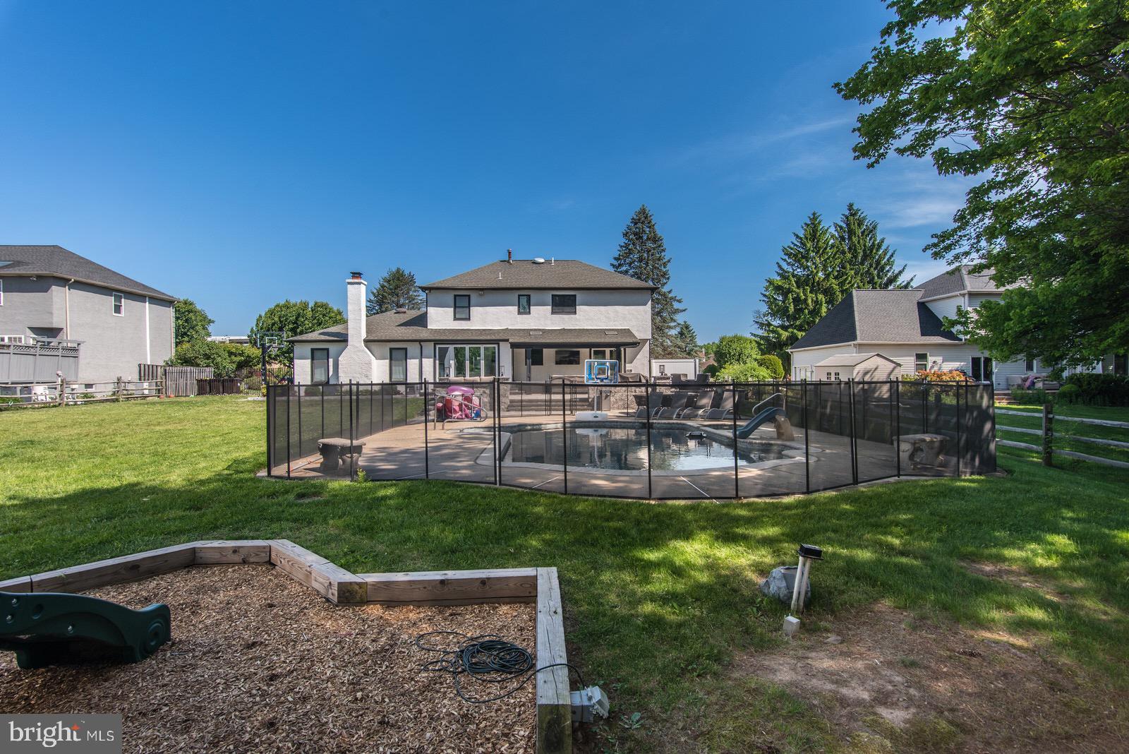 GWYNMONT FARMS - Residential