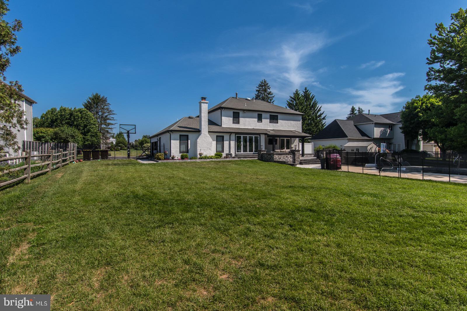 GWYNMONT FARMS - Residential