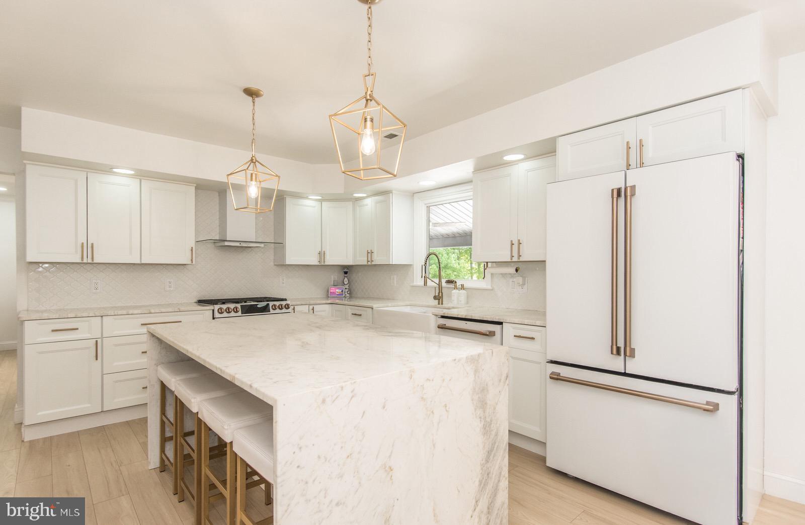 GWYNMONT FARMS - Residential