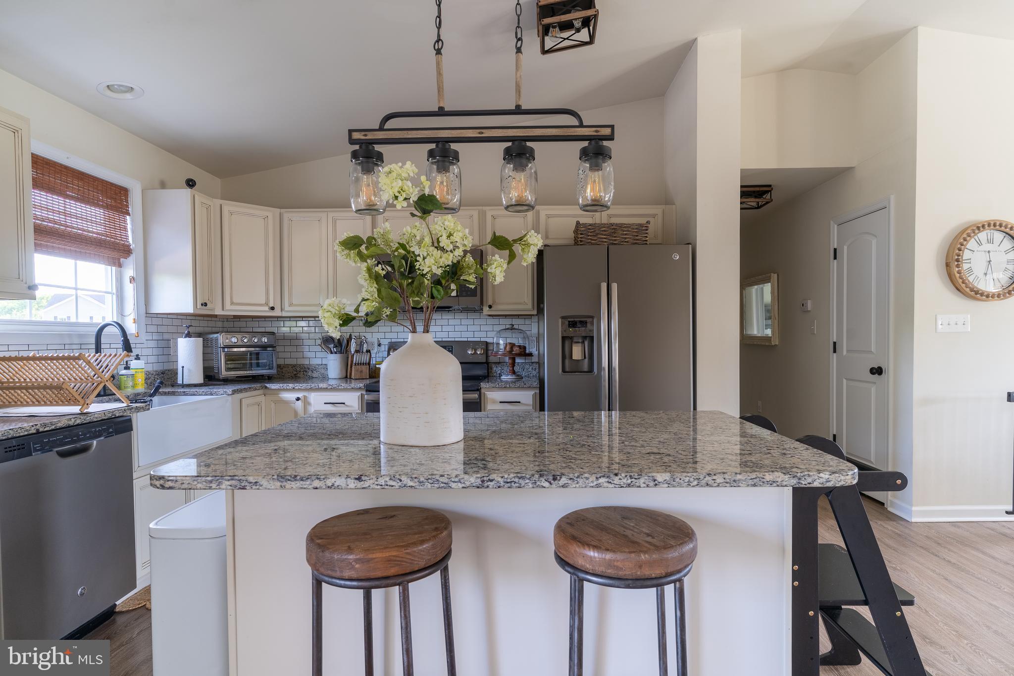 FORT HILL FARMS - Residential