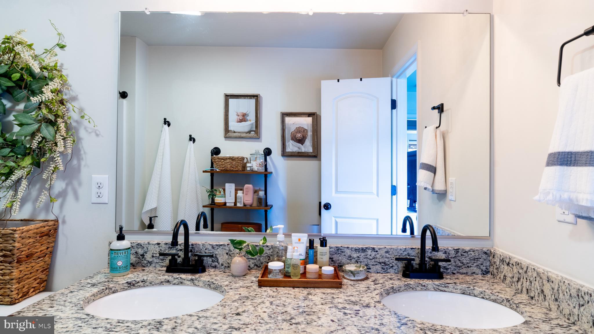 FORT HILL FARMS - Residential