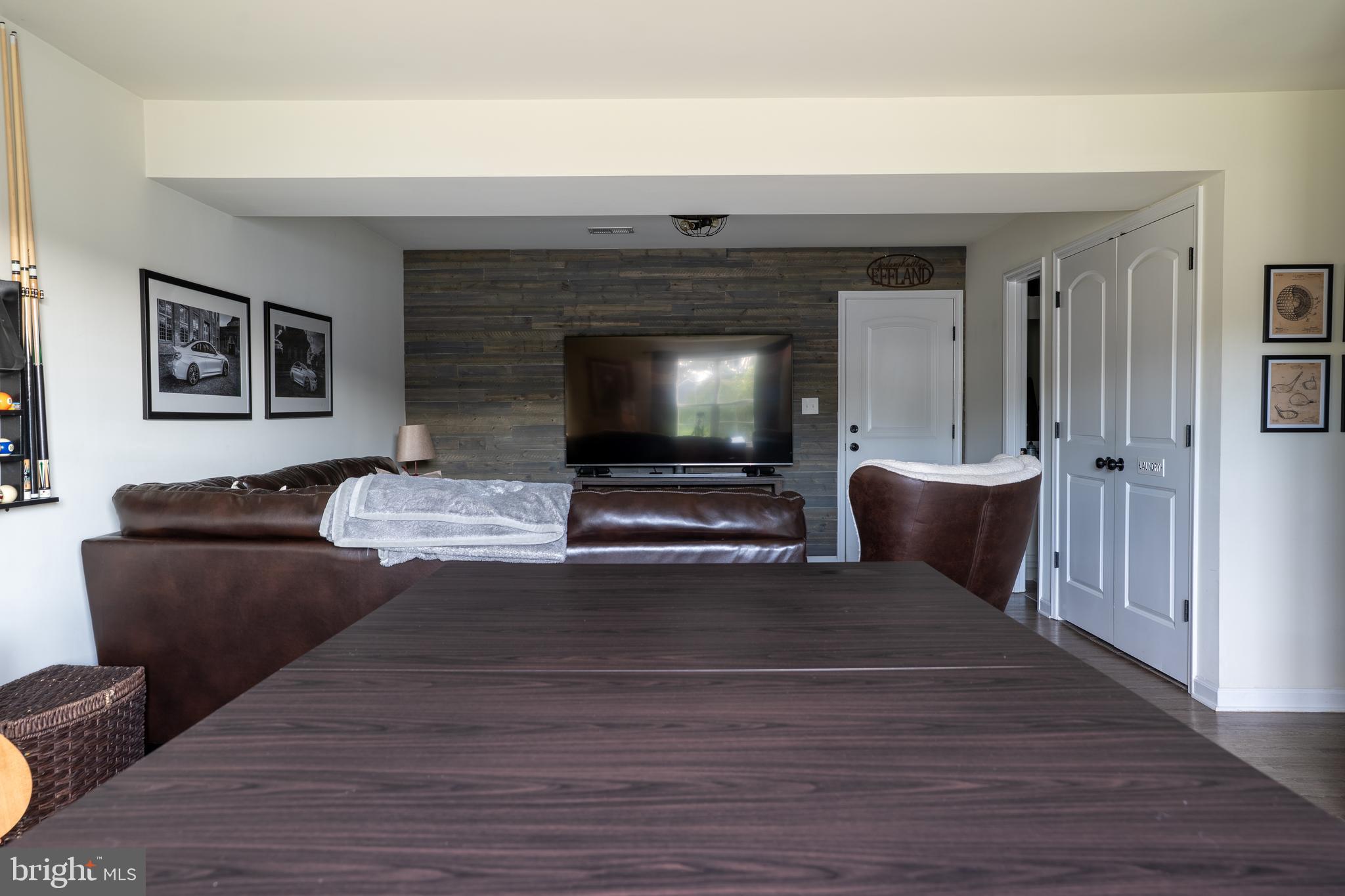 FORT HILL FARMS - Residential