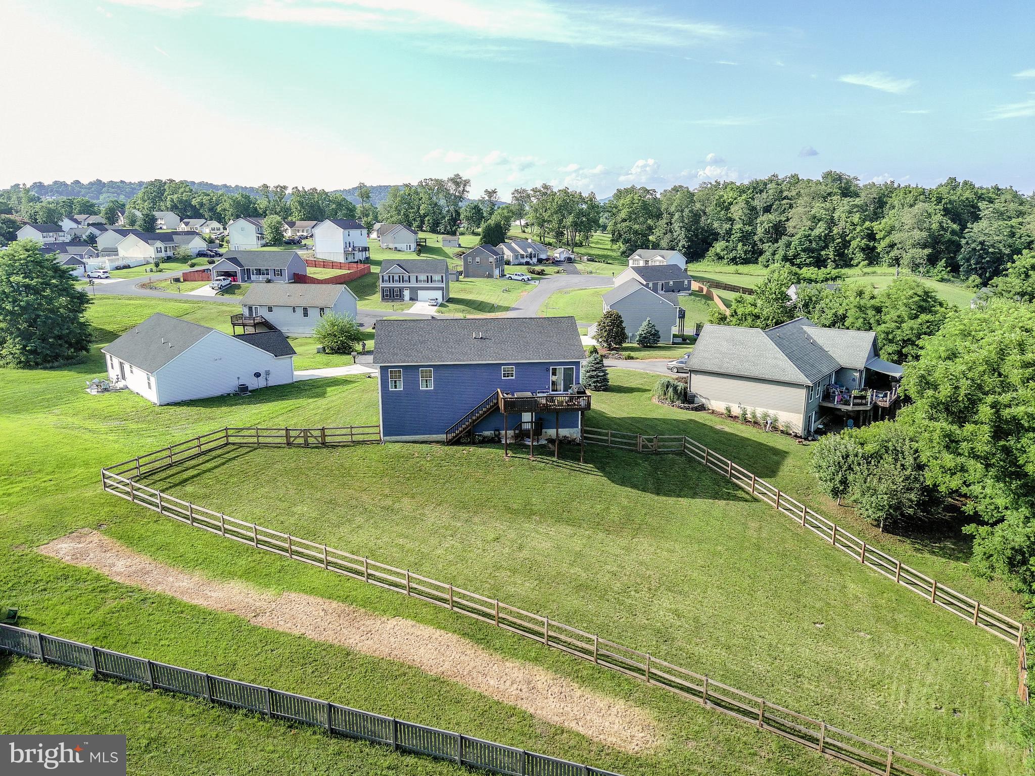 FORT HILL FARMS - Residential
