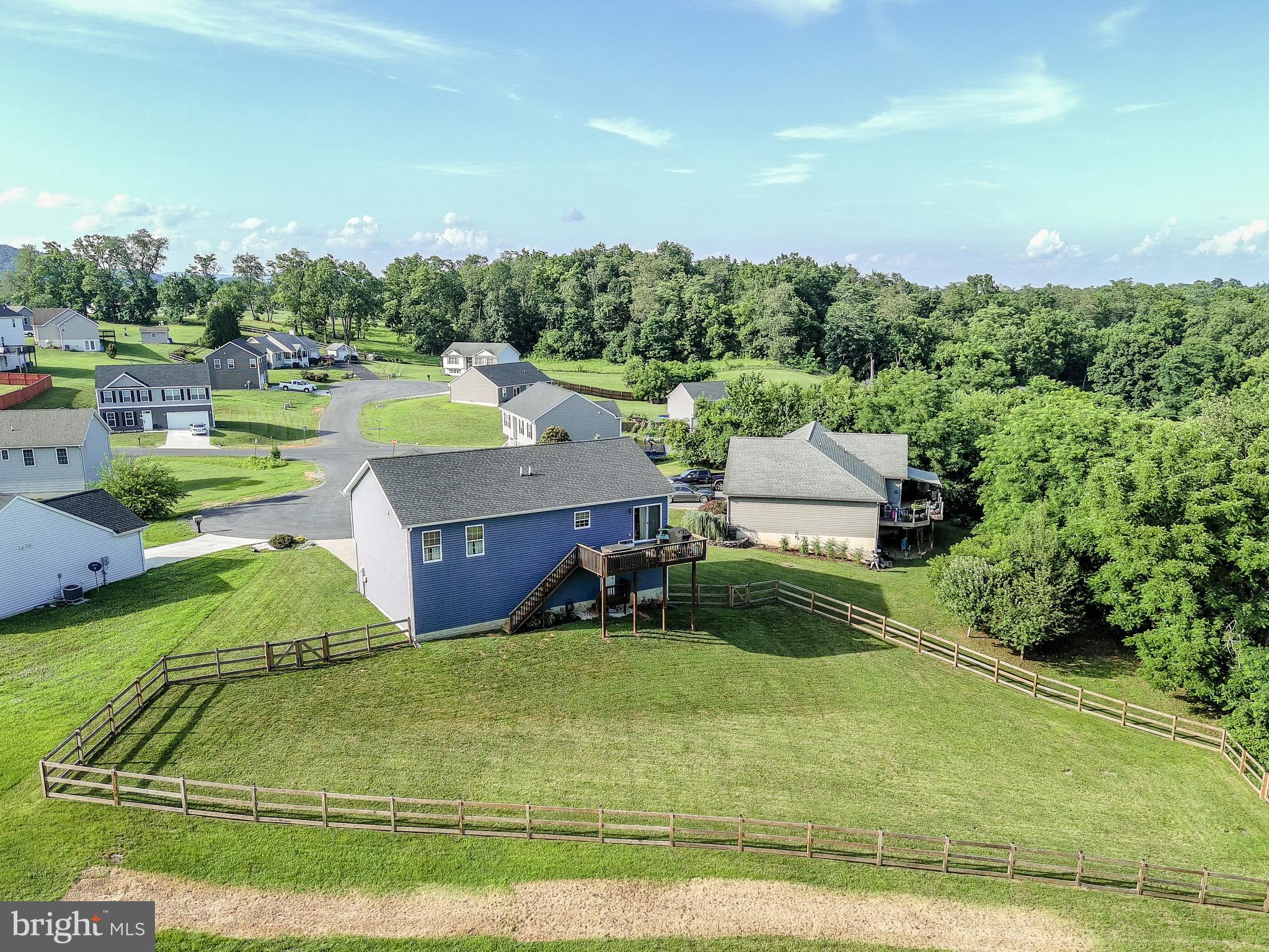 FORT HILL FARMS - Residential