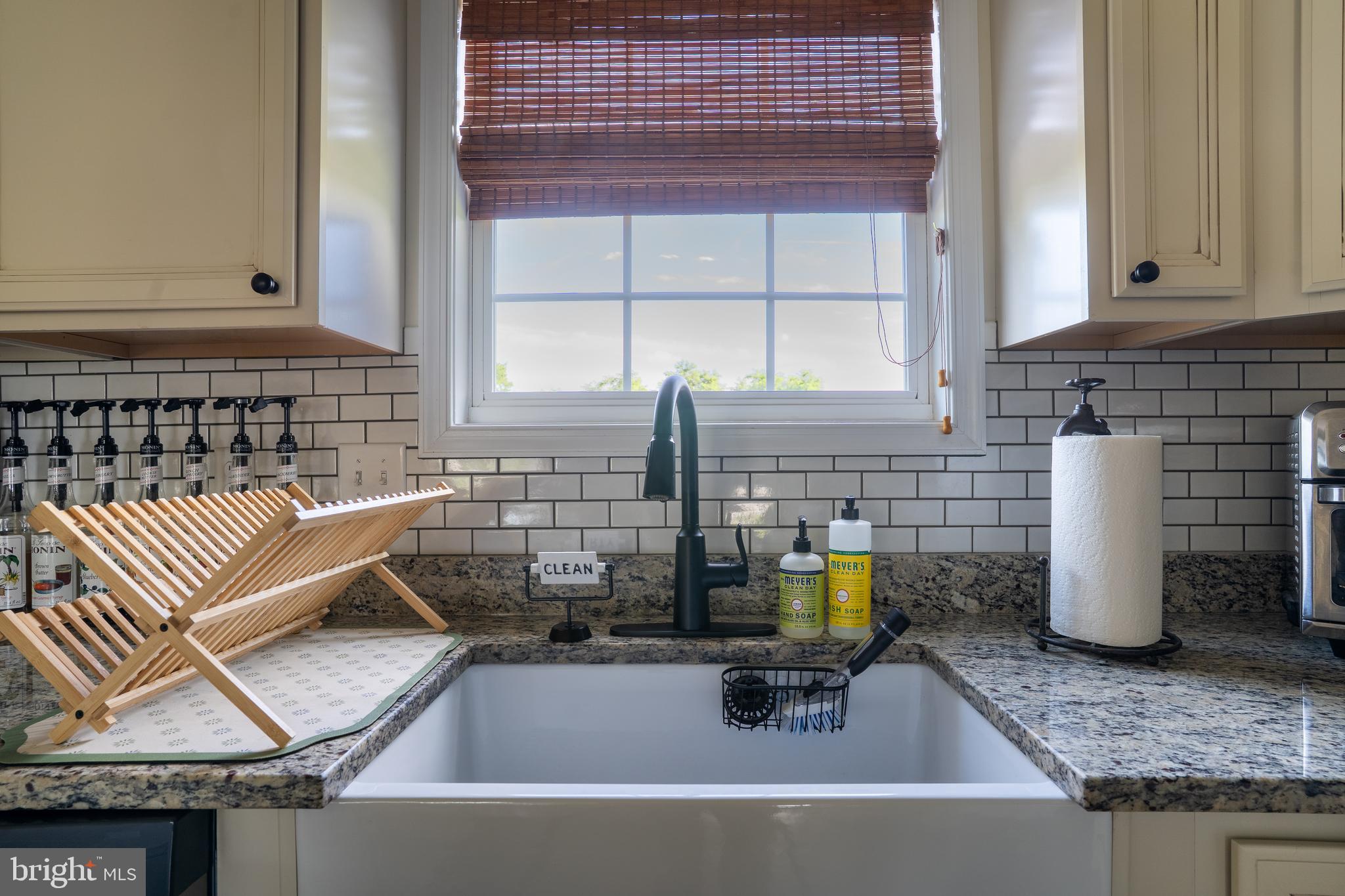 FORT HILL FARMS - Residential