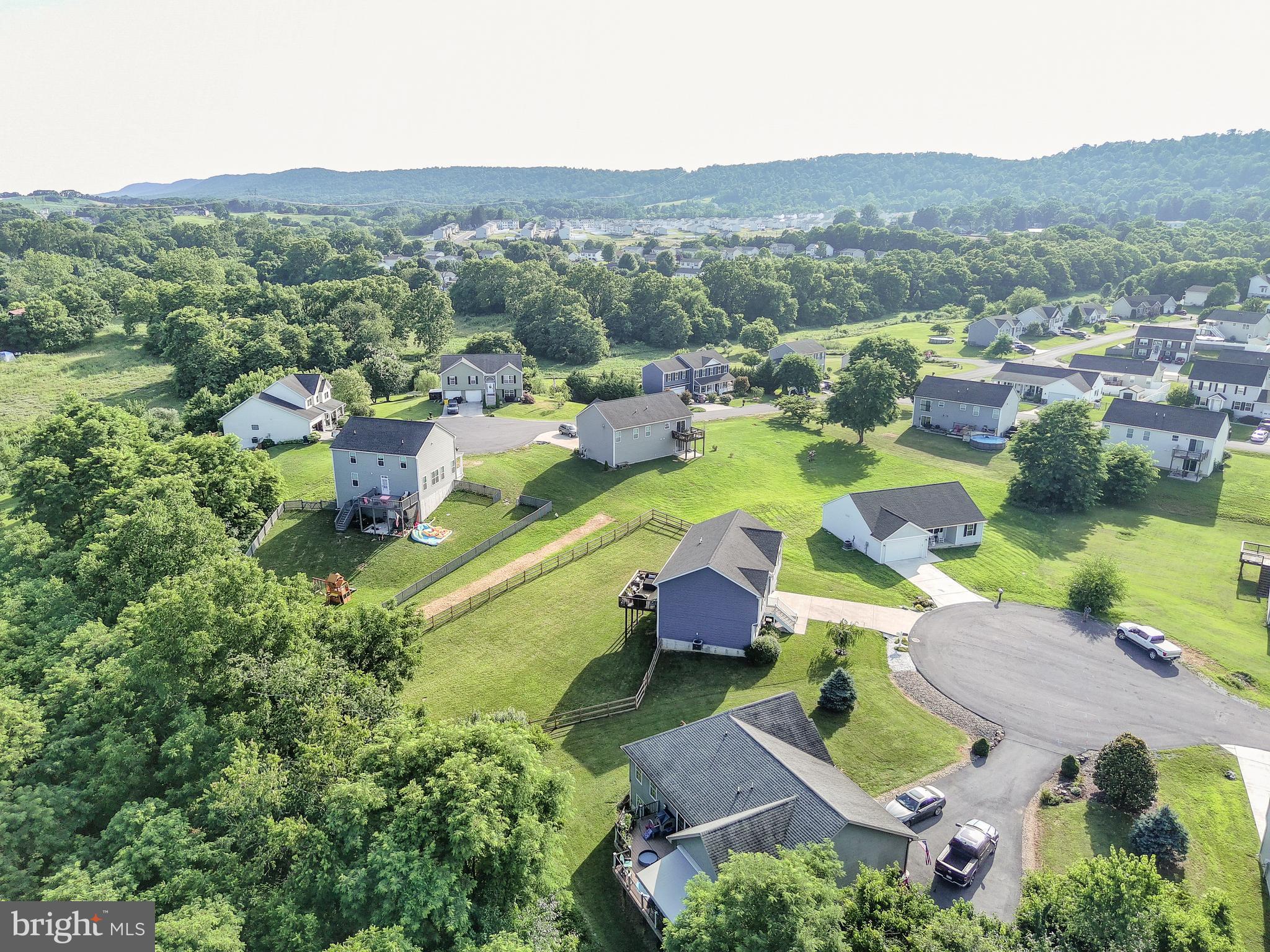 FORT HILL FARMS - Residential