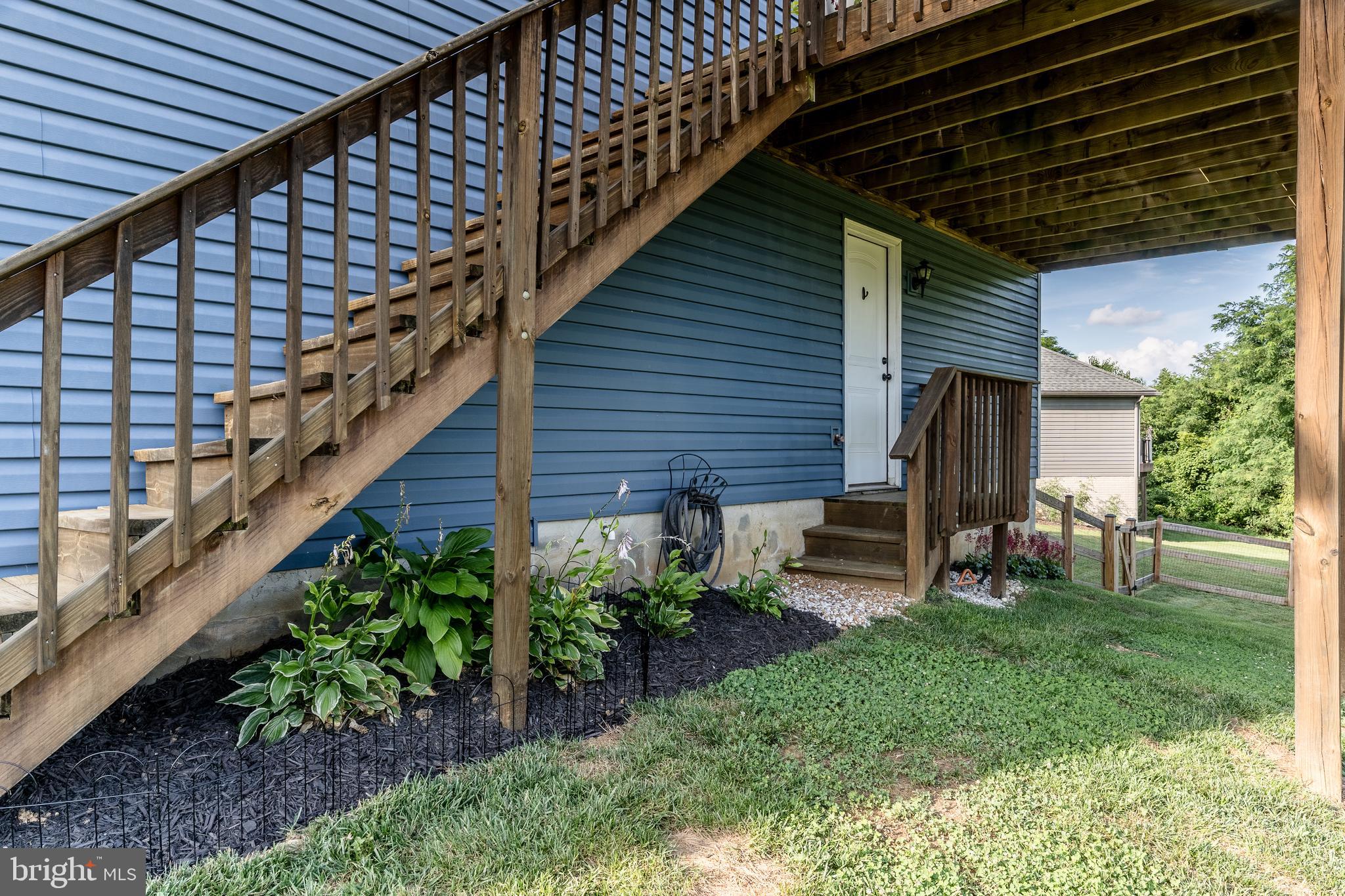 FORT HILL FARMS - Residential