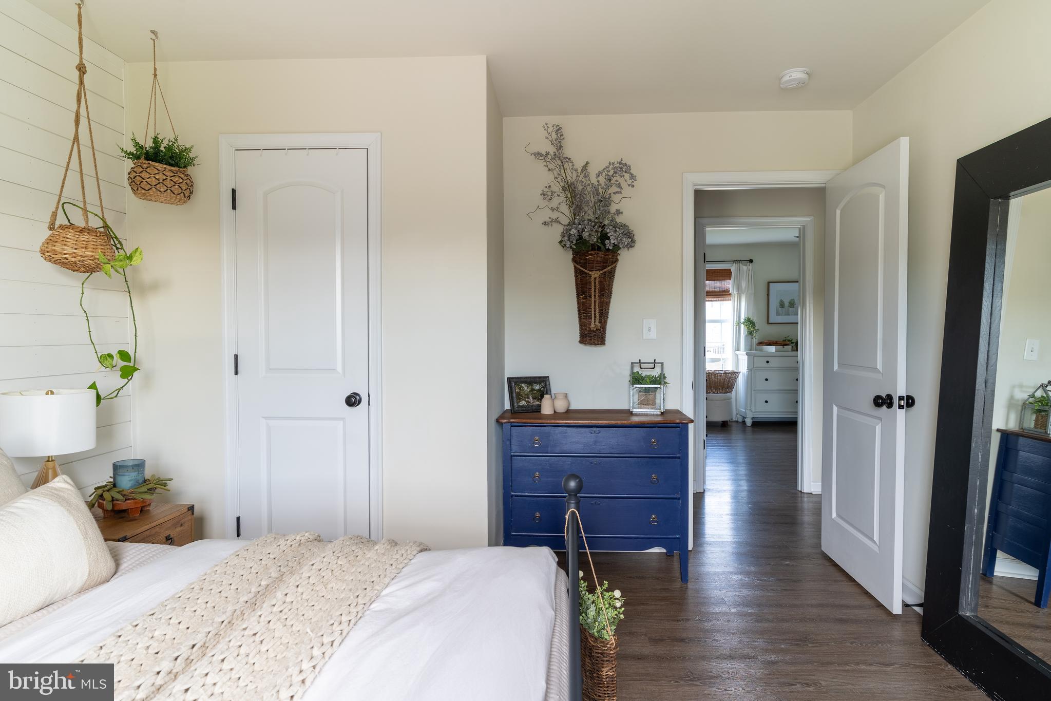 FORT HILL FARMS - Residential