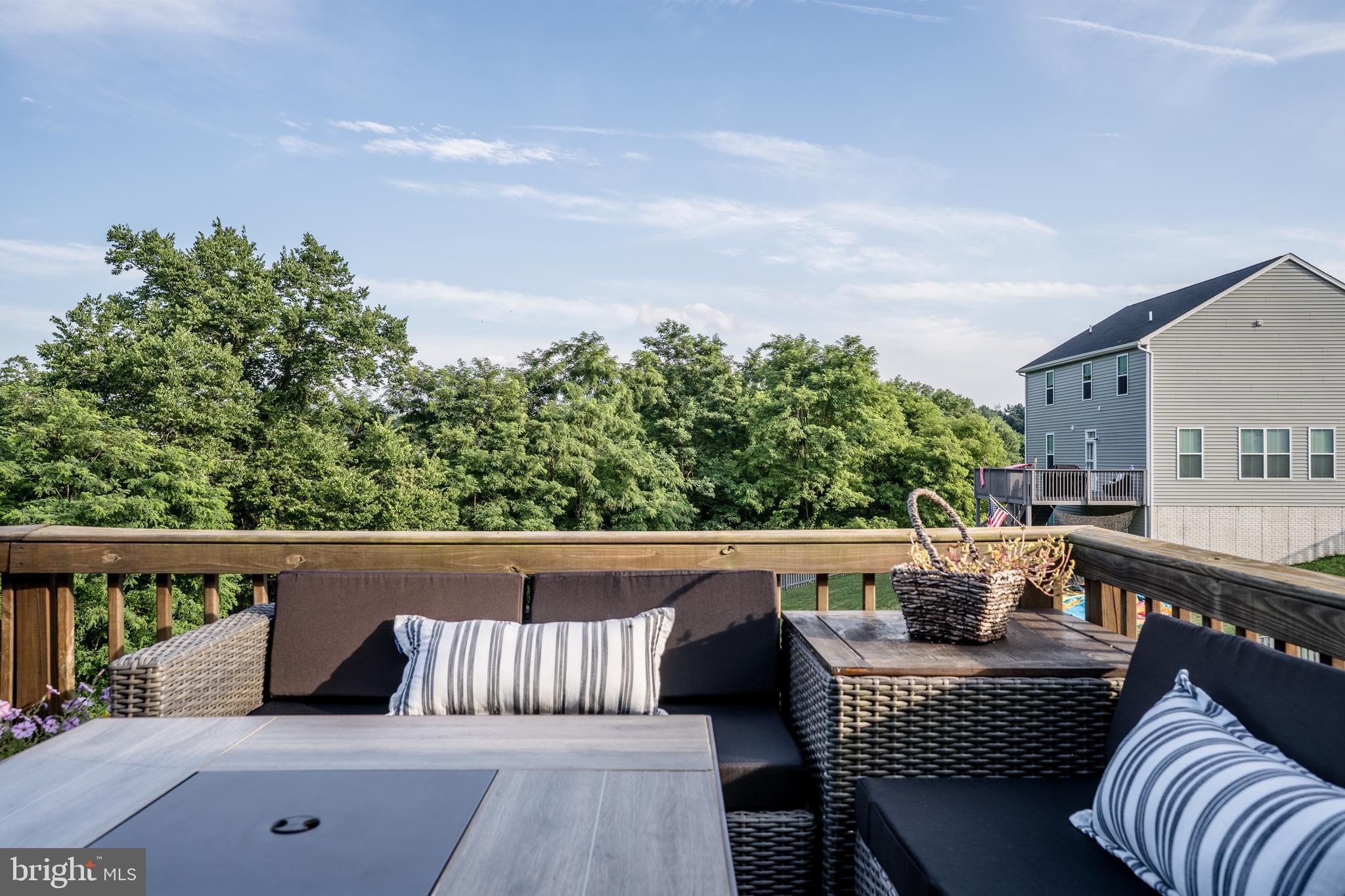 FORT HILL FARMS - Residential