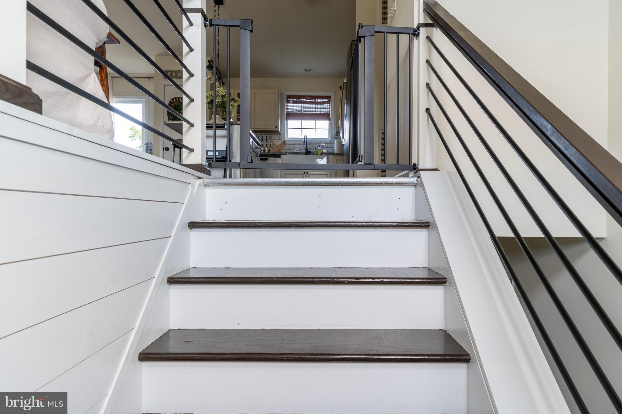 FORT HILL FARMS - Residential