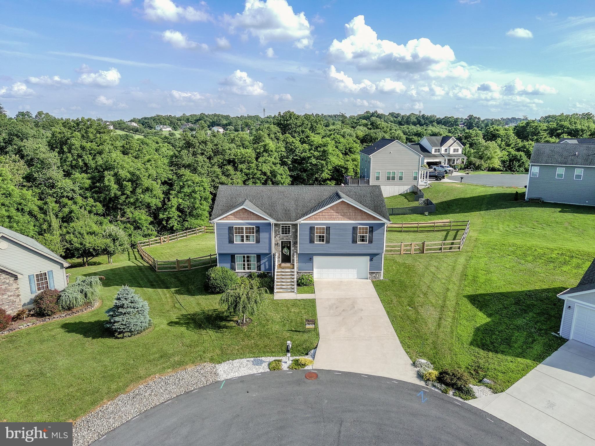 FORT HILL FARMS - Residential