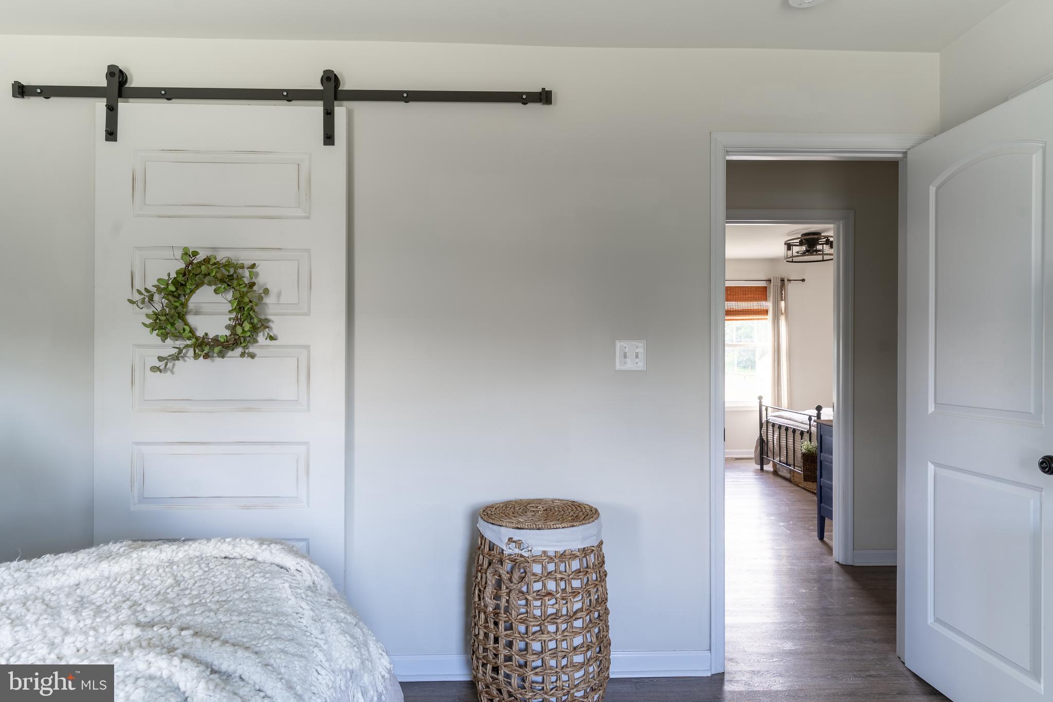 FORT HILL FARMS - Residential