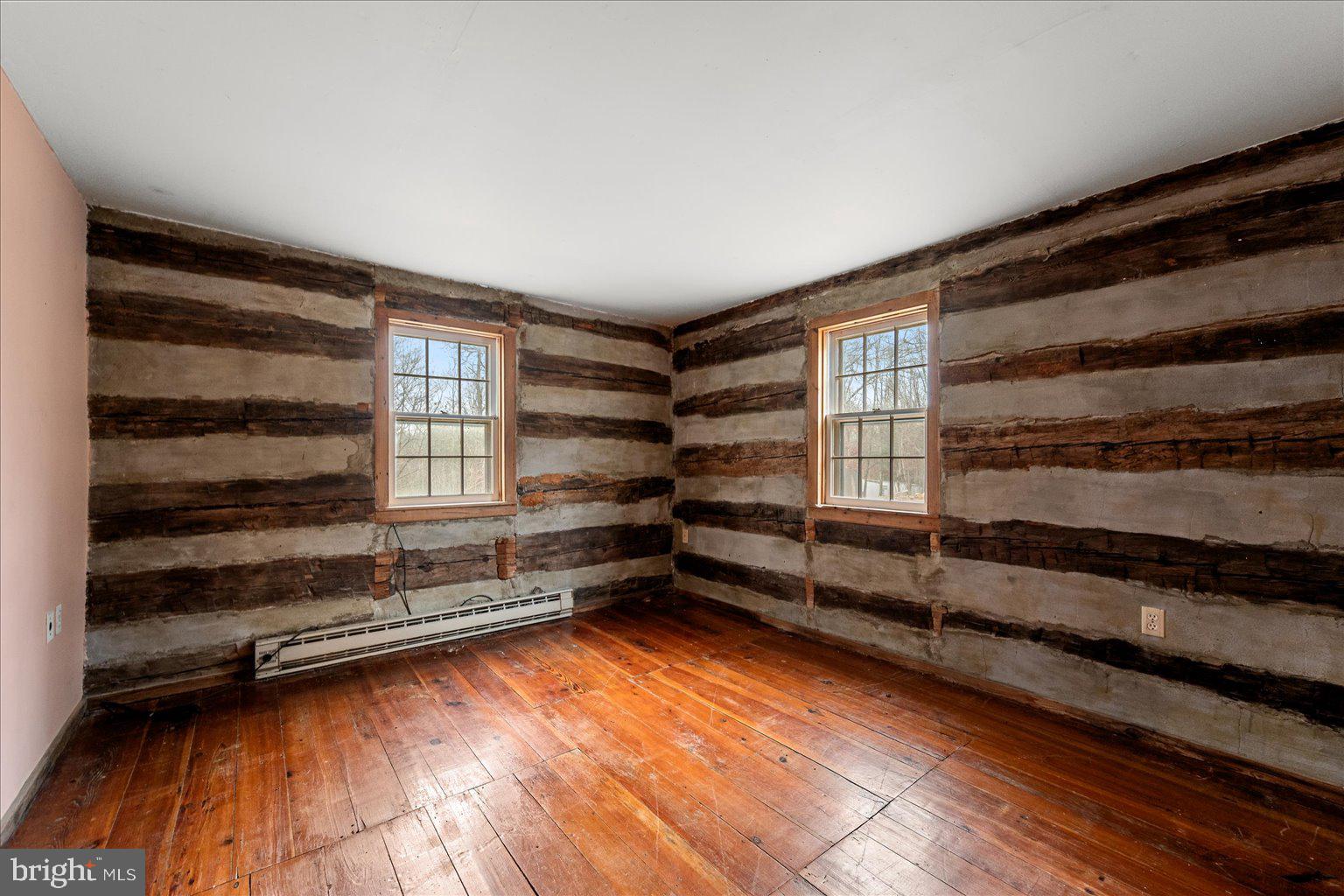 PINE CONE - Residential